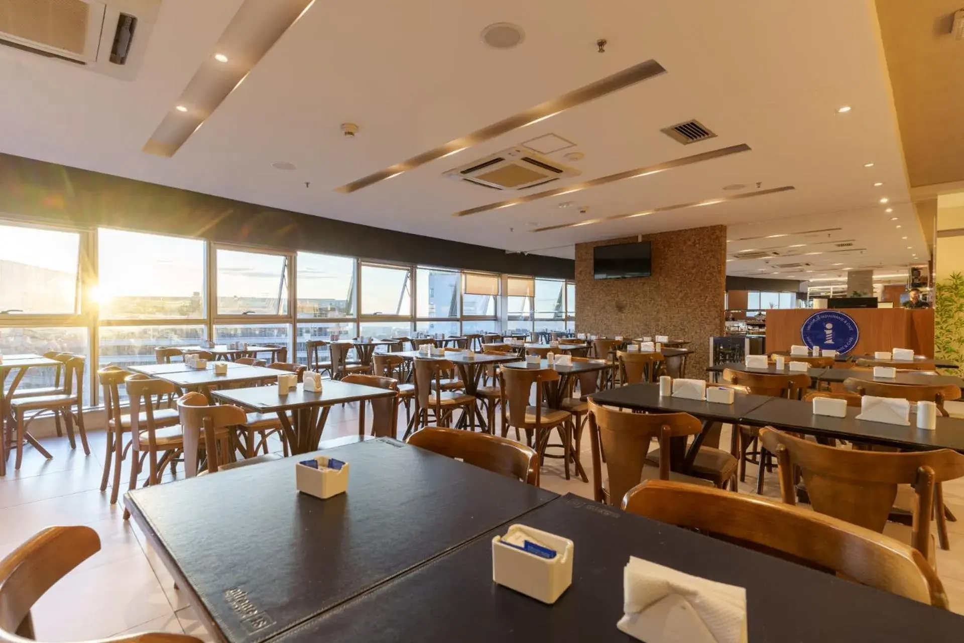 Restaurant/places to eat in Fusion Hplus Express + Restaurant/places to eat in Fusion Hplus Express +