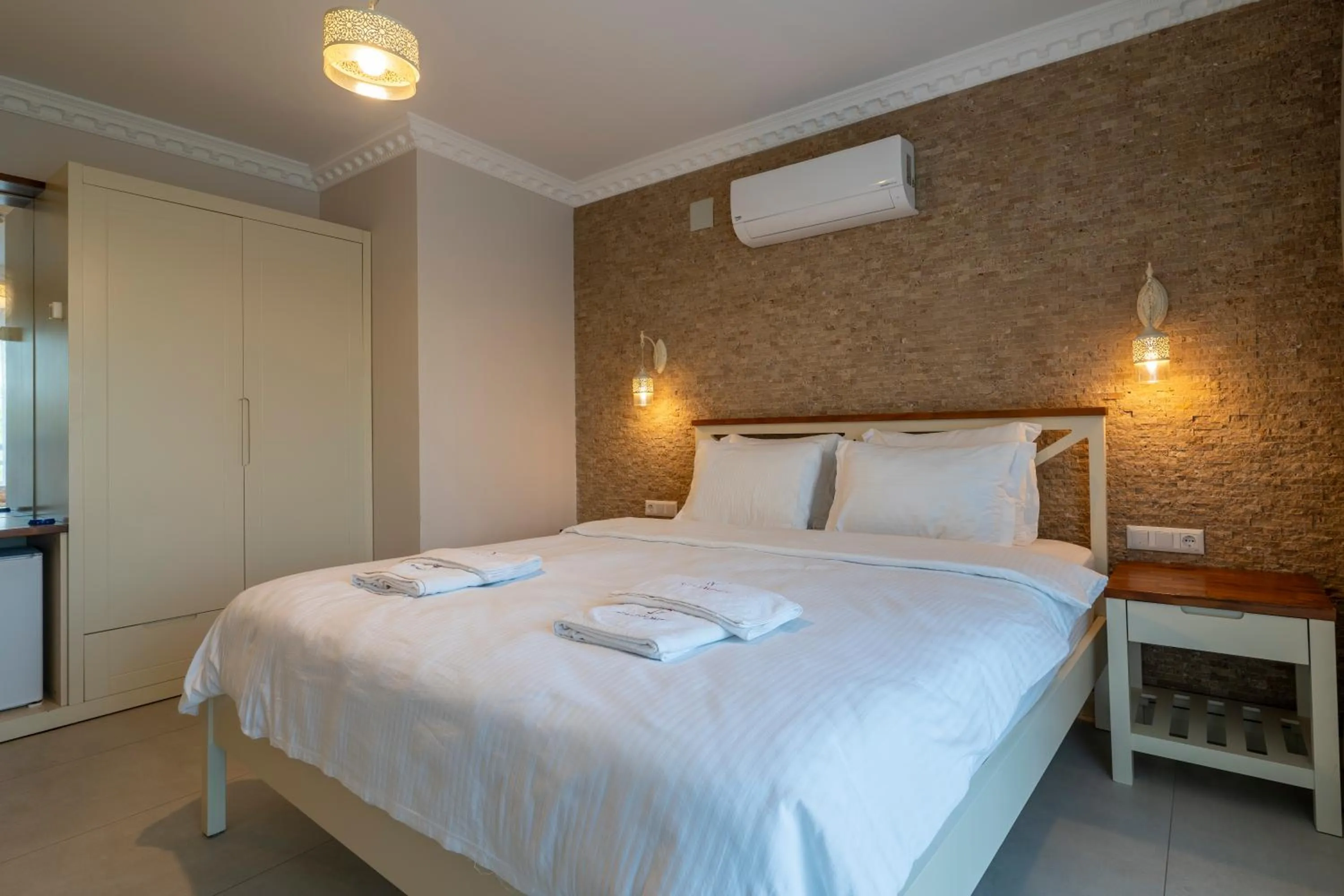 Bed in HOTEL DALYANCE