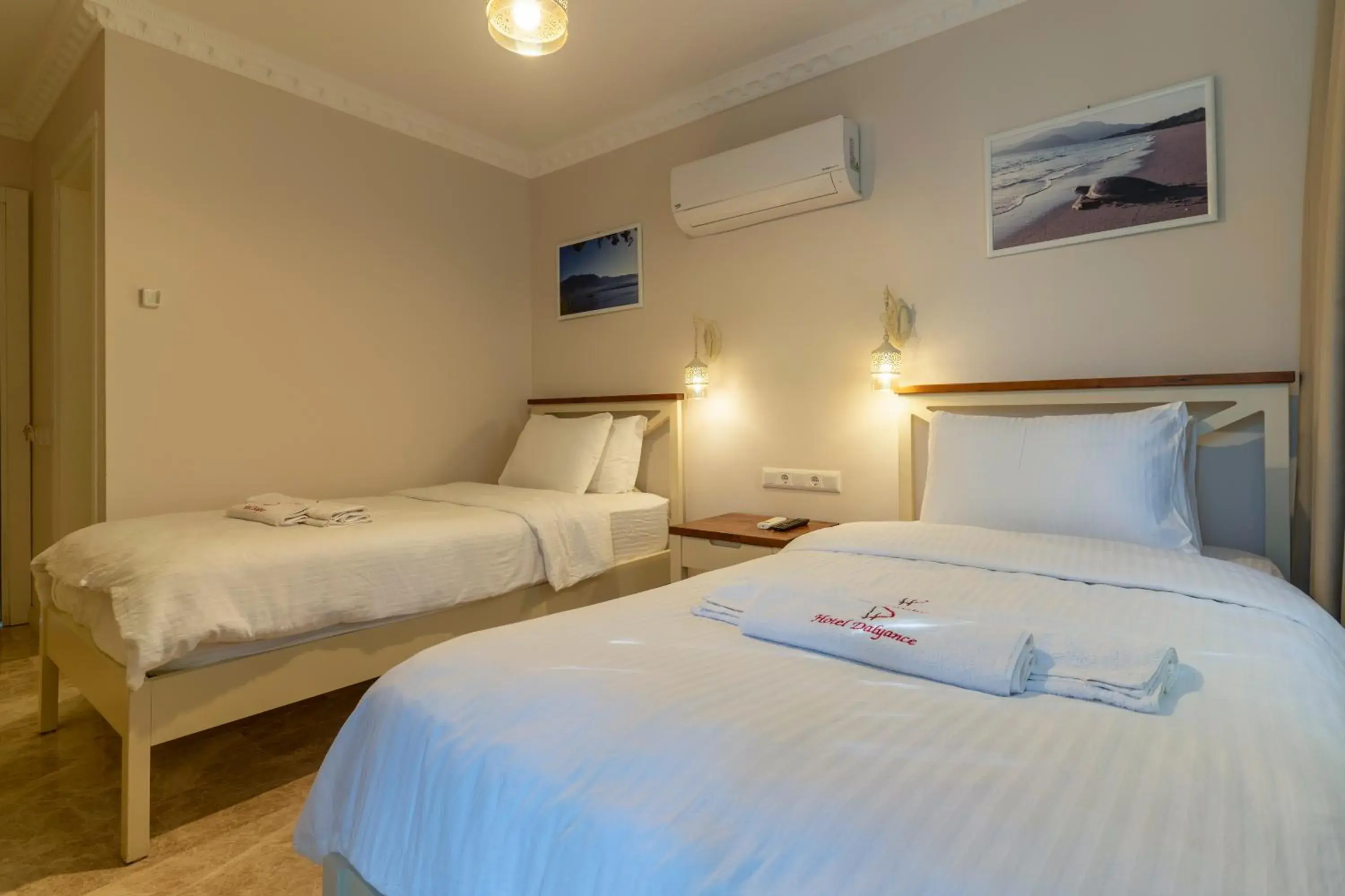 Standard Twin Room with Shared Bathroom in HOTEL DALYANCE Standard Twin Room with Shared Bathroom in HOTEL DALYANCE