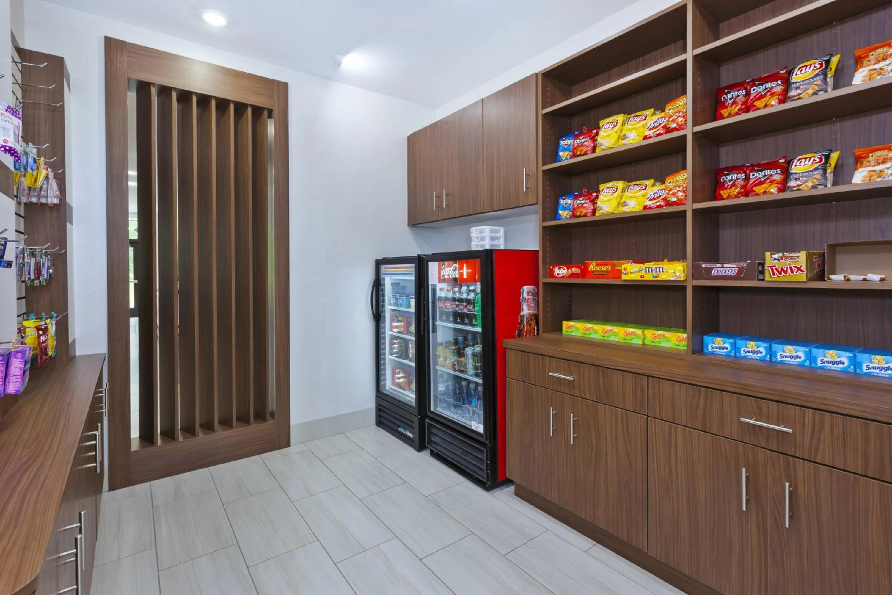 Lobby or reception in Holiday Inn Express & Suites - Painesville - Concord by IHG