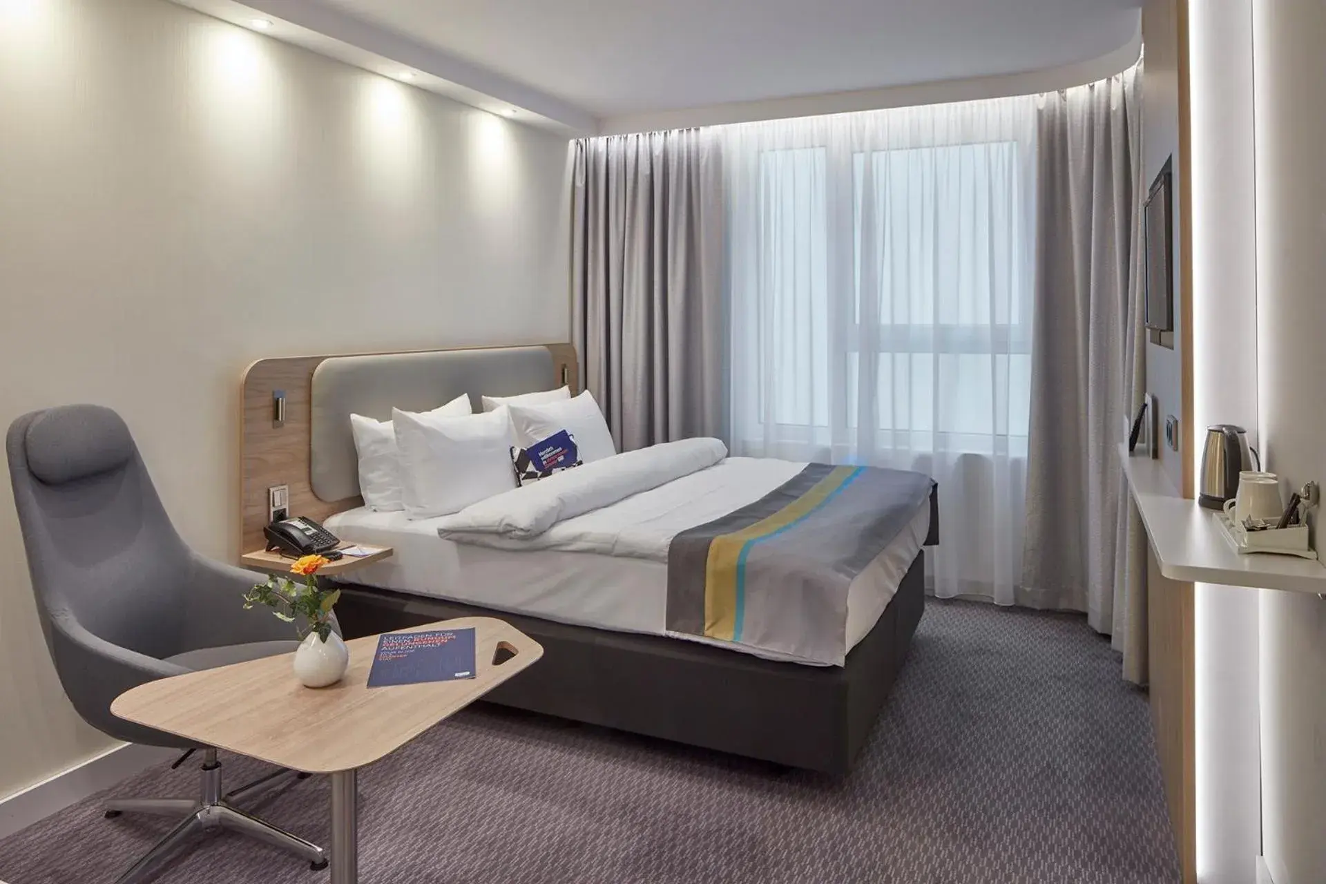 Bed in Holiday Inn Express - Merzig by IHG Bed in Holiday Inn Express - Merzig by IHG