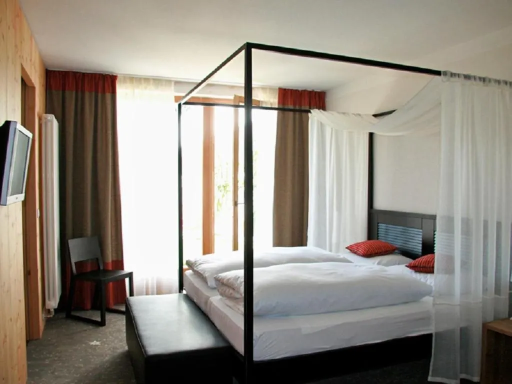 Bedroom, Bed in Hotel Ploseblick