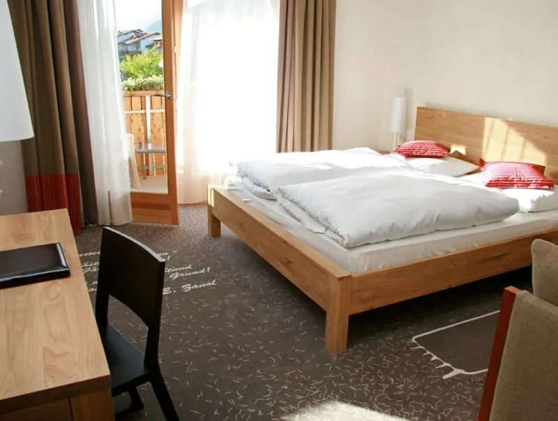 Photo of the whole room, Bed in Hotel Ploseblick