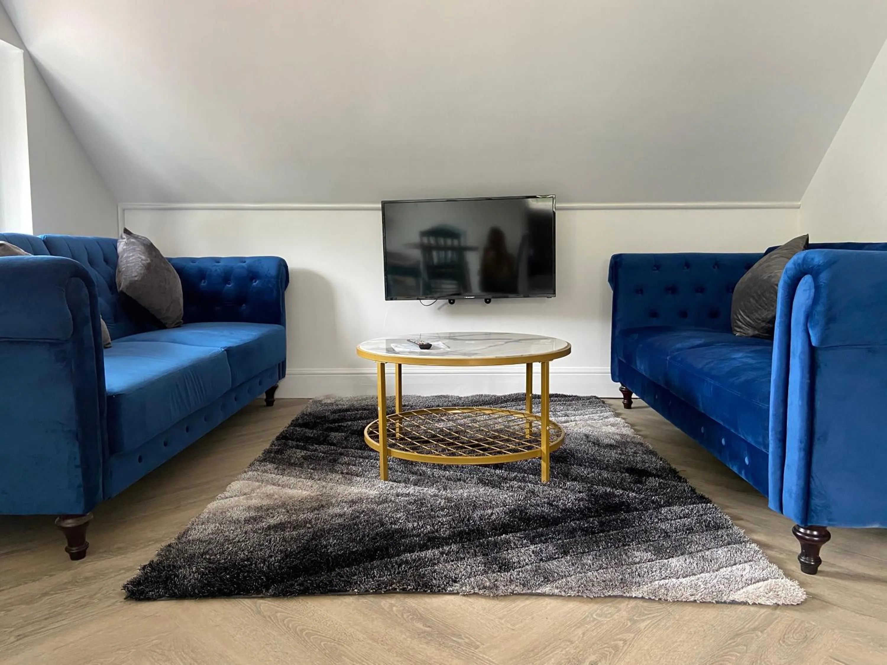 TV and multimedia in Croydon Hall