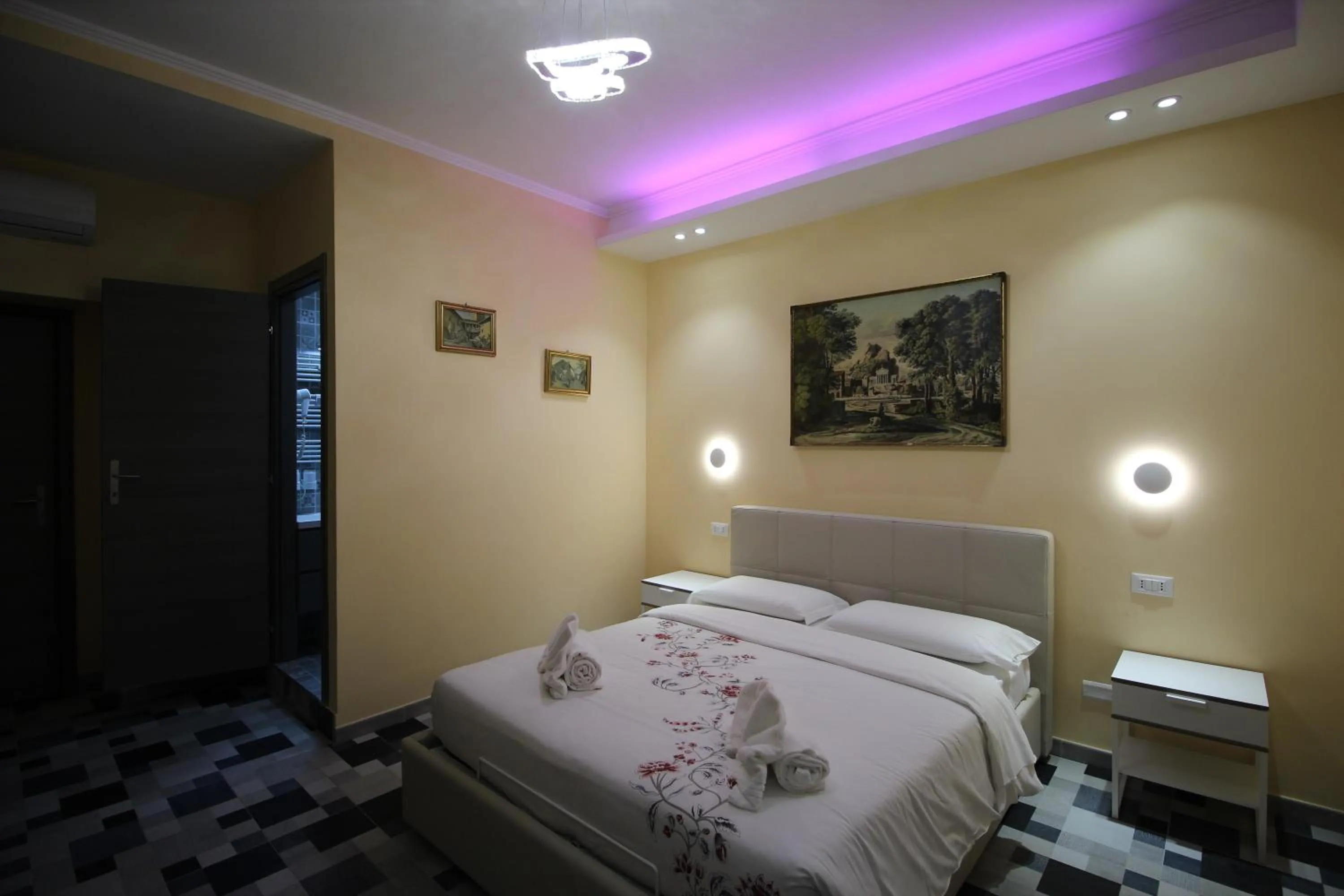 Bed in Quest House Lihong