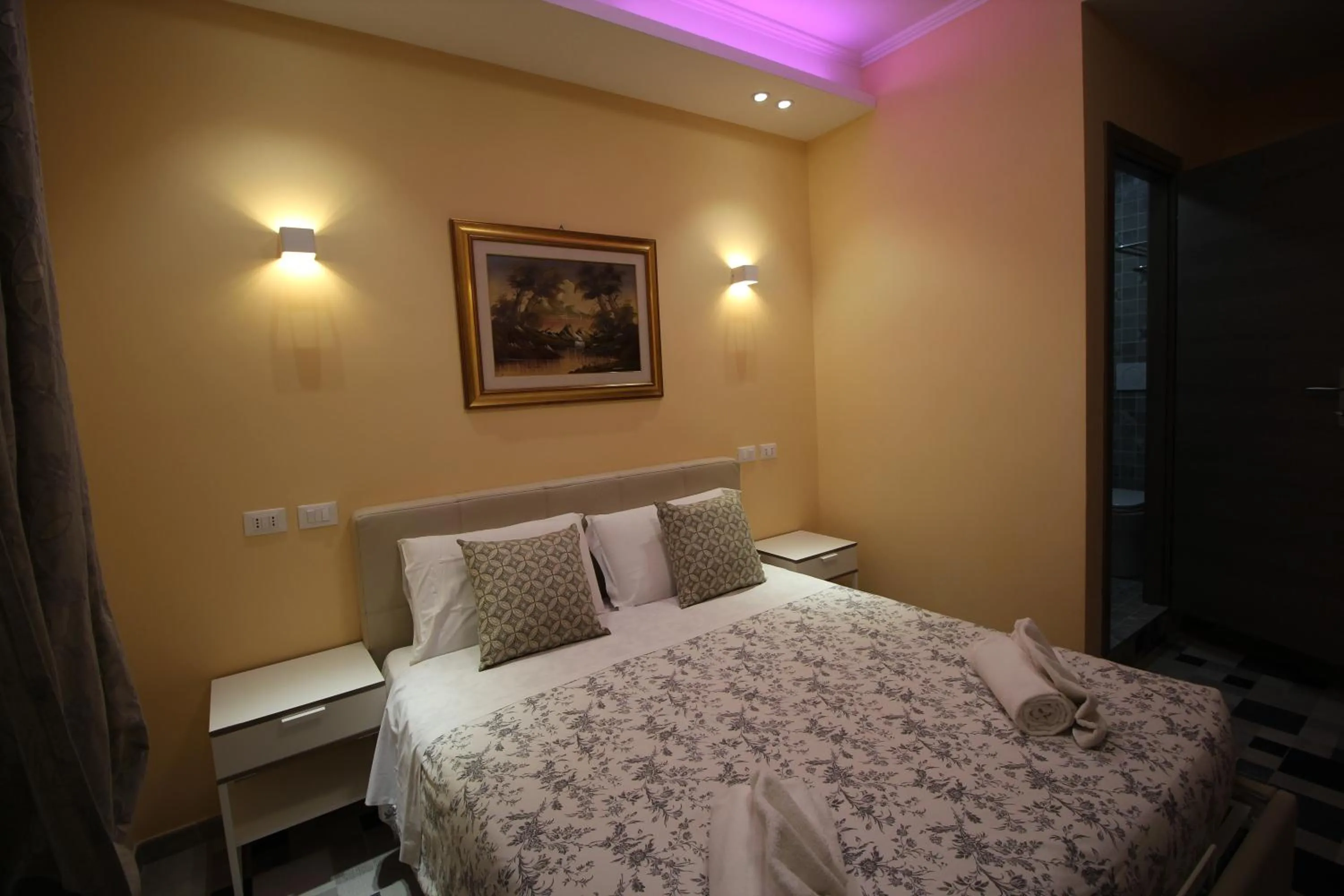 Bed in Quest House Lihong