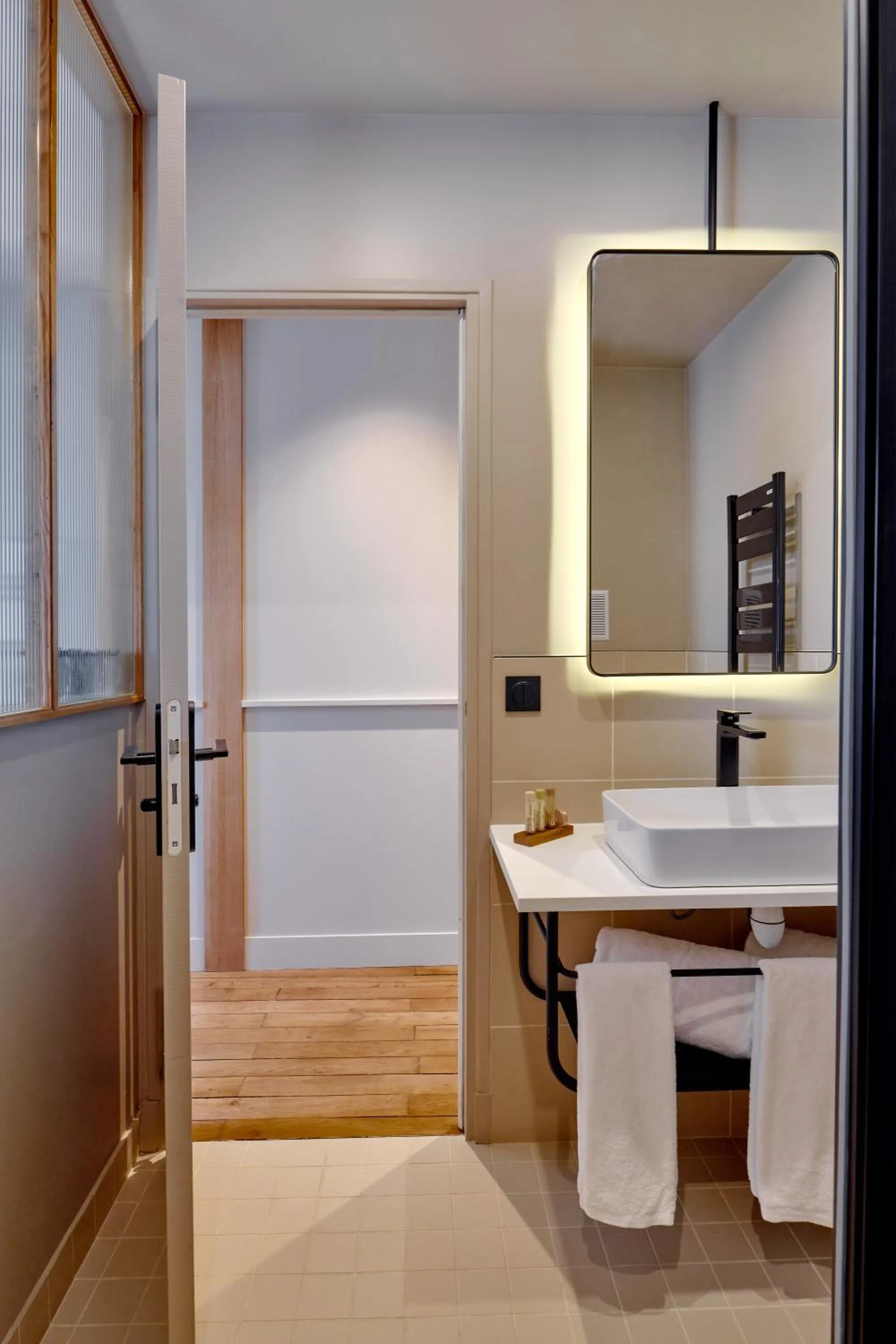 Tinah Paris, Réaumur - Montorgeuil