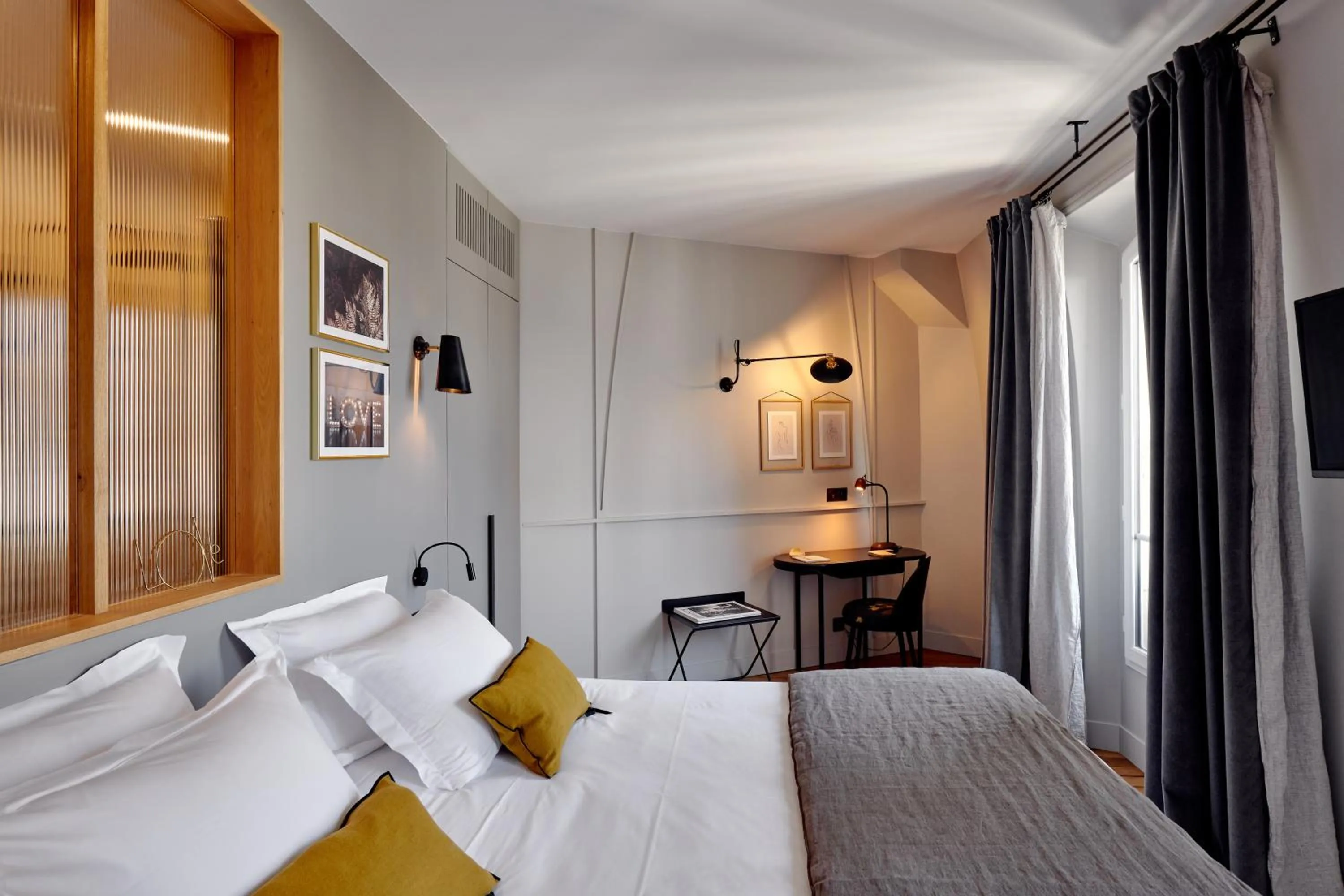 Bed in Tinah Paris, Réaumur - Montorgeuil