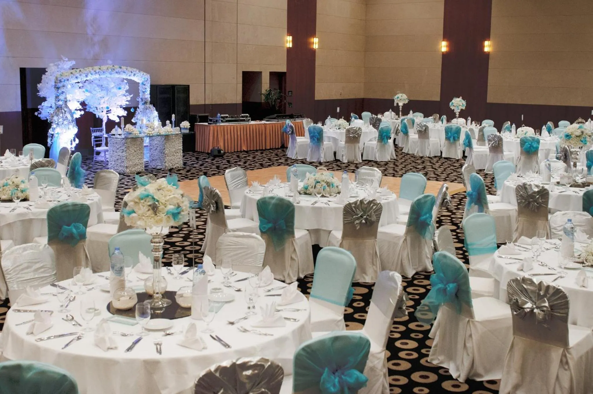Banquet/Function facilities in Yas Plaza Marina by IHG