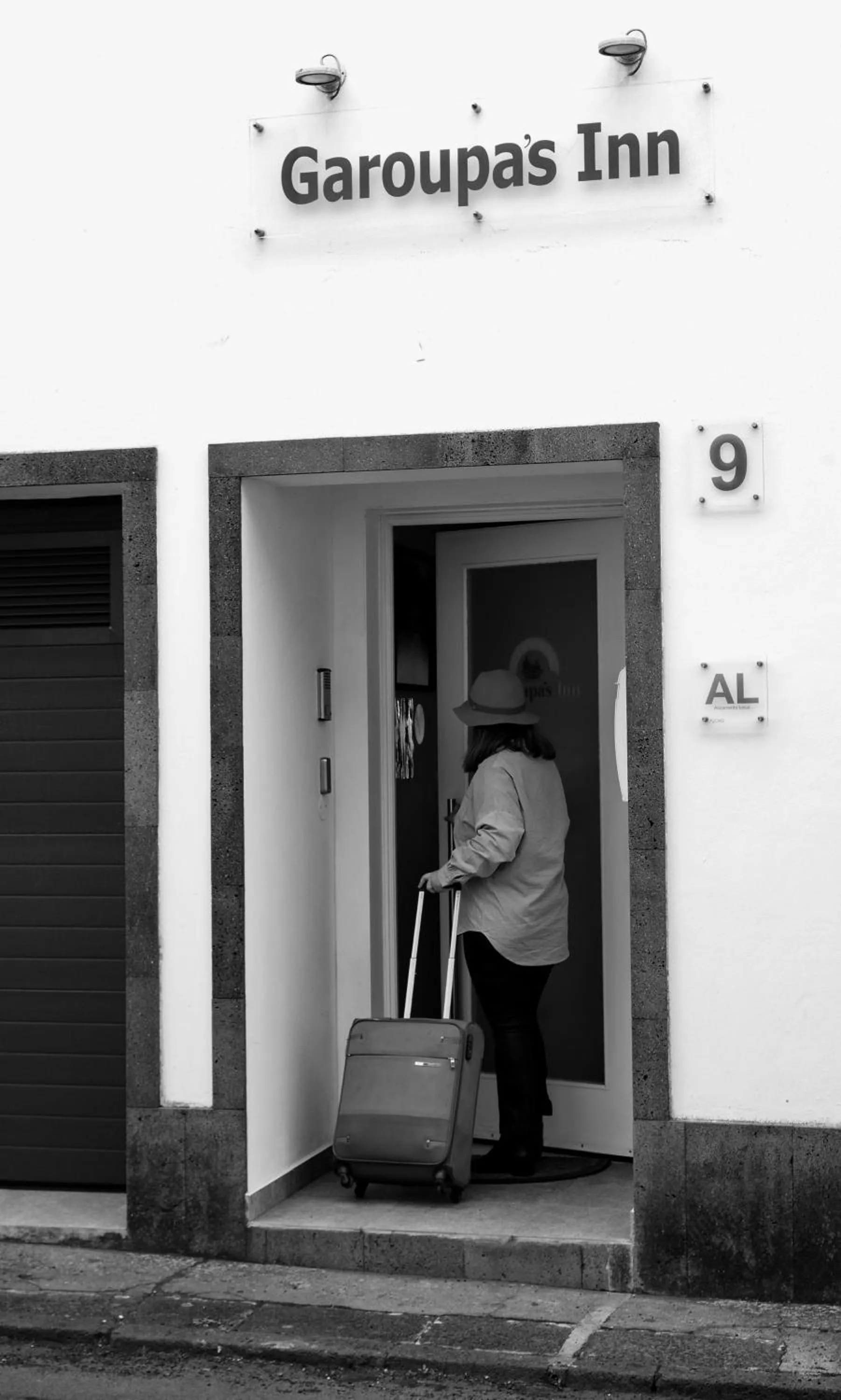 Facade/entrance in Garoupas Inn