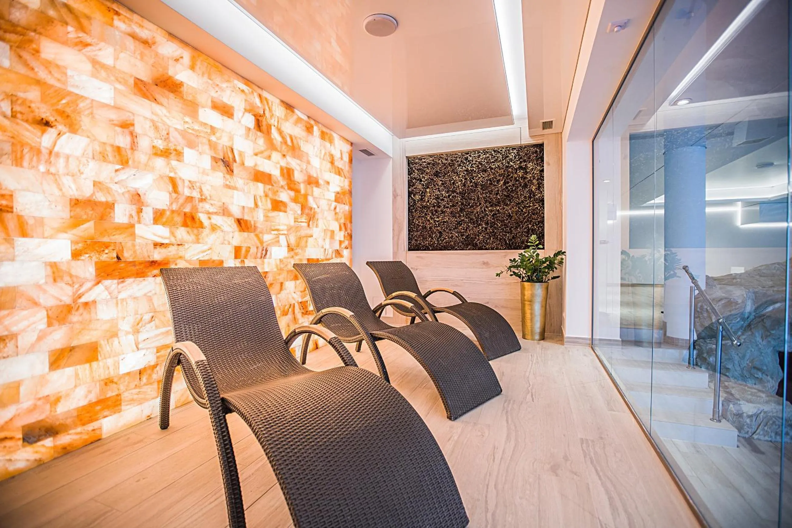 Swimming pool in Hotel Lubicz