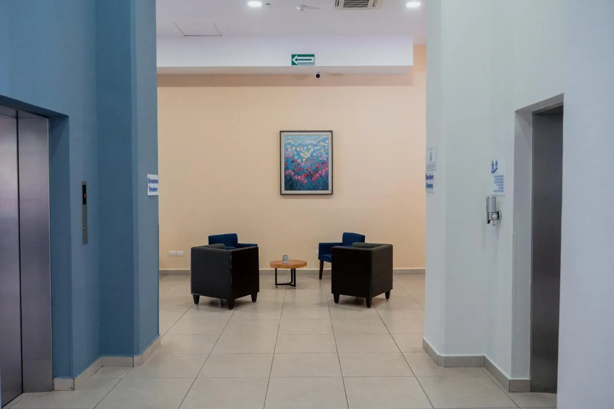 Property building in Holiday Inn Express Merida Centro by IHG Property building in Holiday Inn Express Merida Centro by IHG