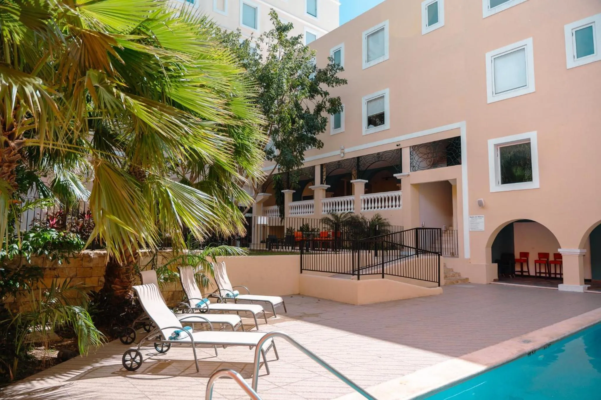 Swimming pool in Holiday Inn Express Merida Centro by IHG