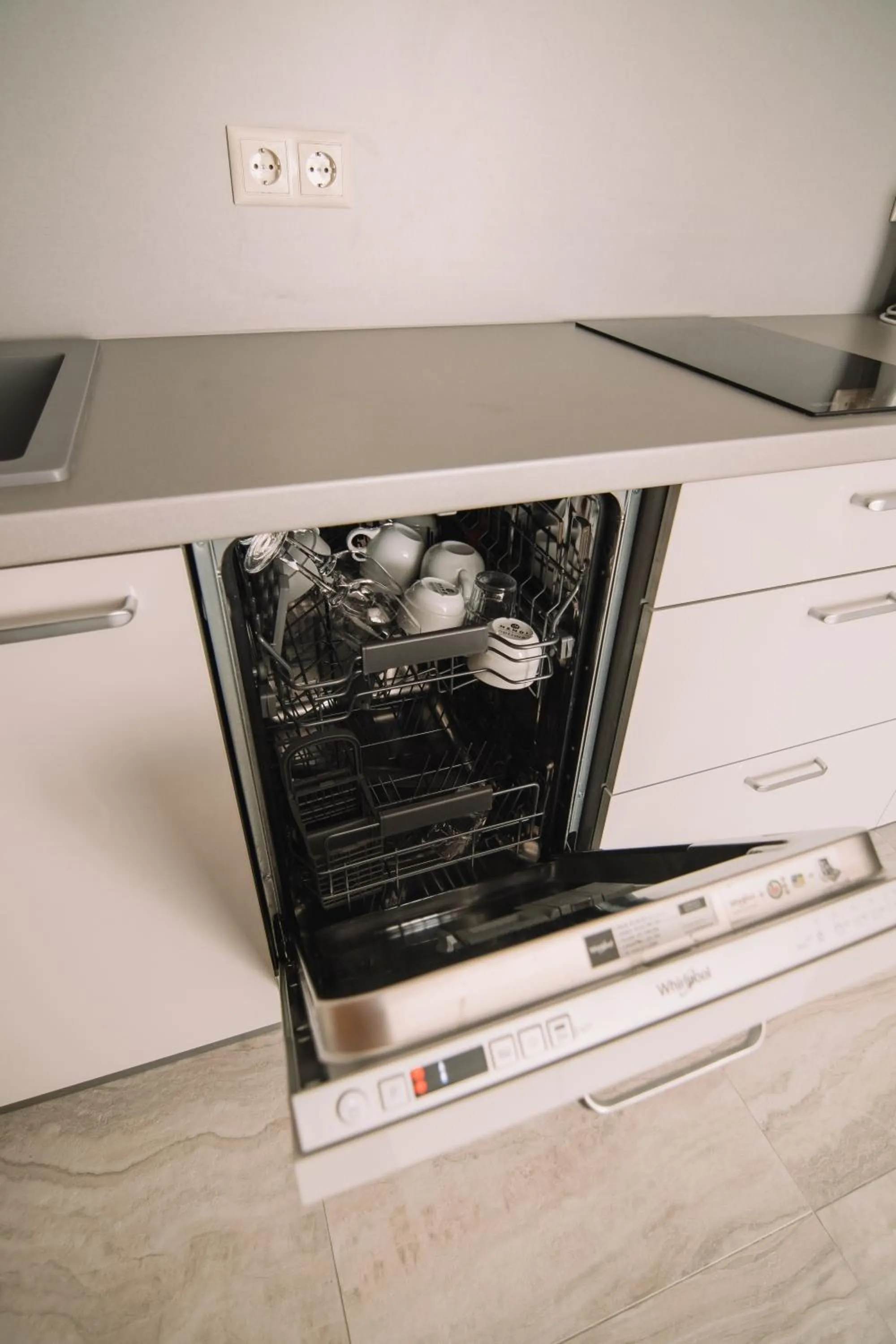 Kitchen or kitchenette in Merepargi ApartHotel & Cafe