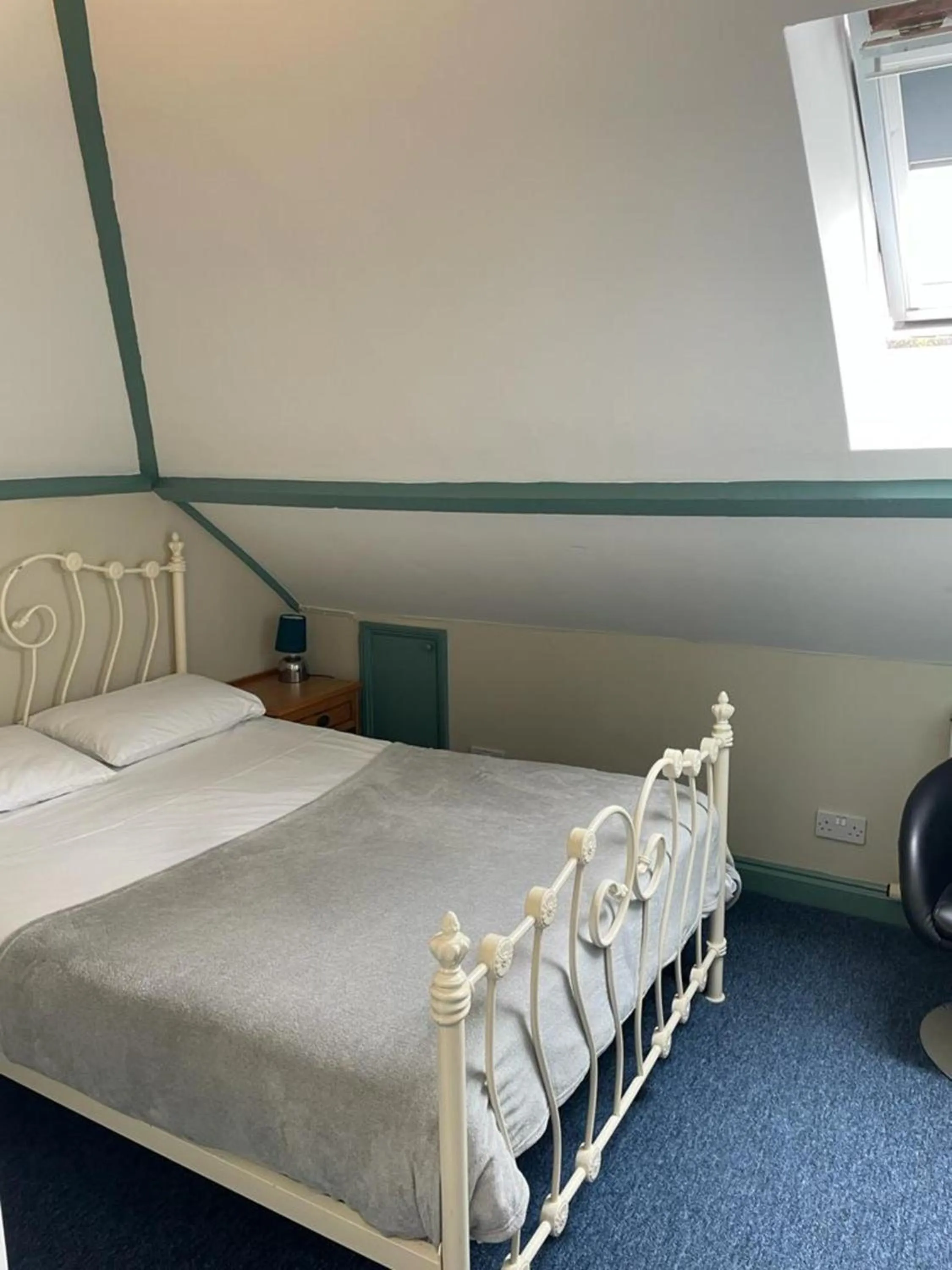 Bedroom, Bed in OYO No 3