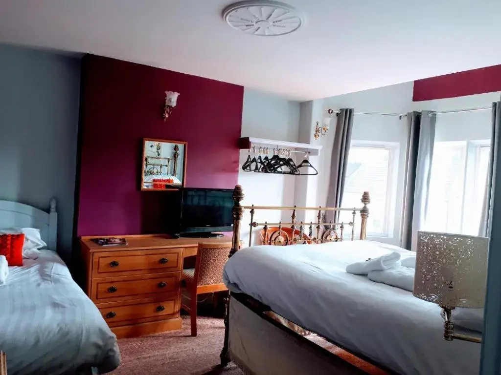 Bedroom, Bed in OYO No 3 Bedroom, Bed in OYO No 3