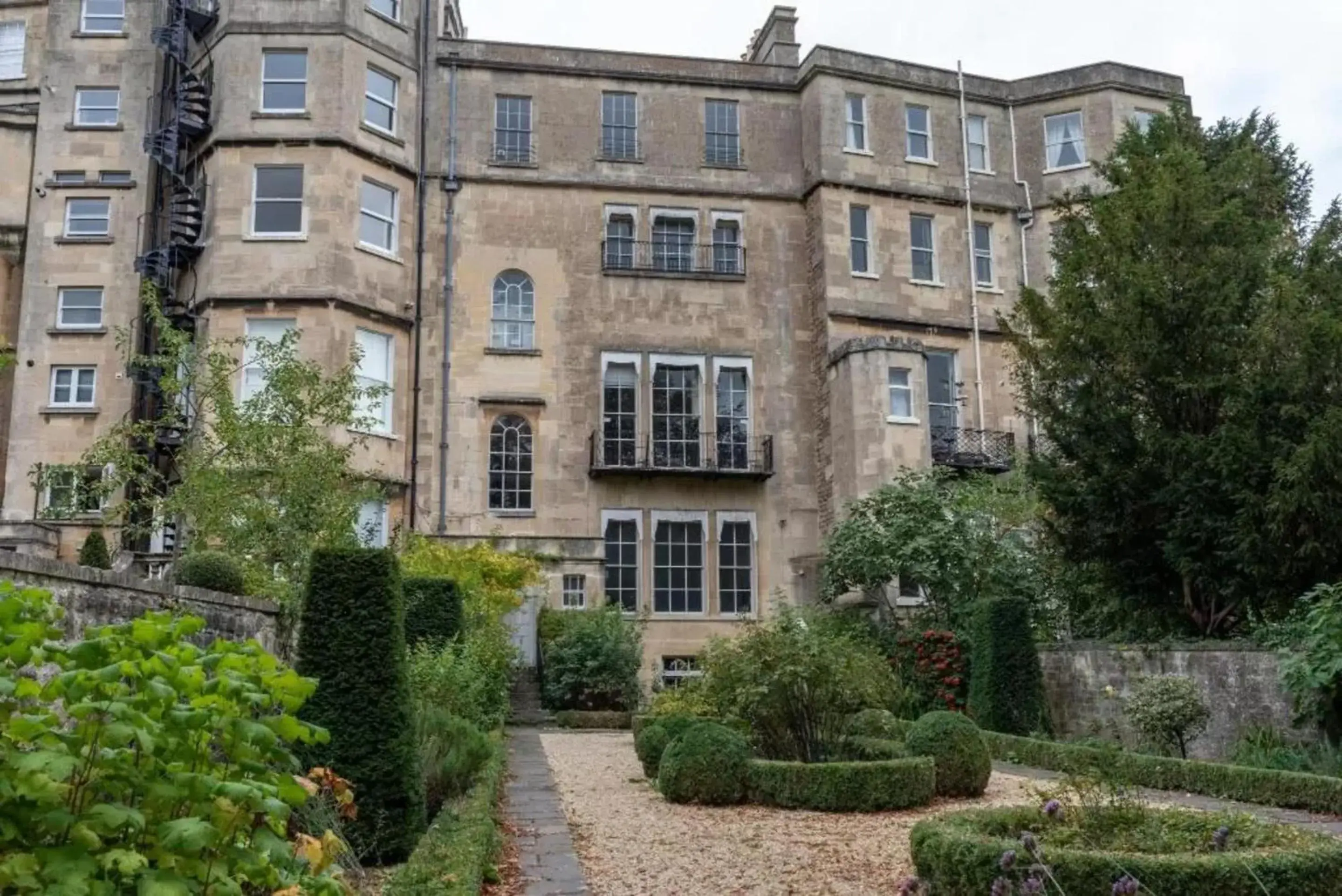 Property building in OYO No 3 Property building in OYO No 3