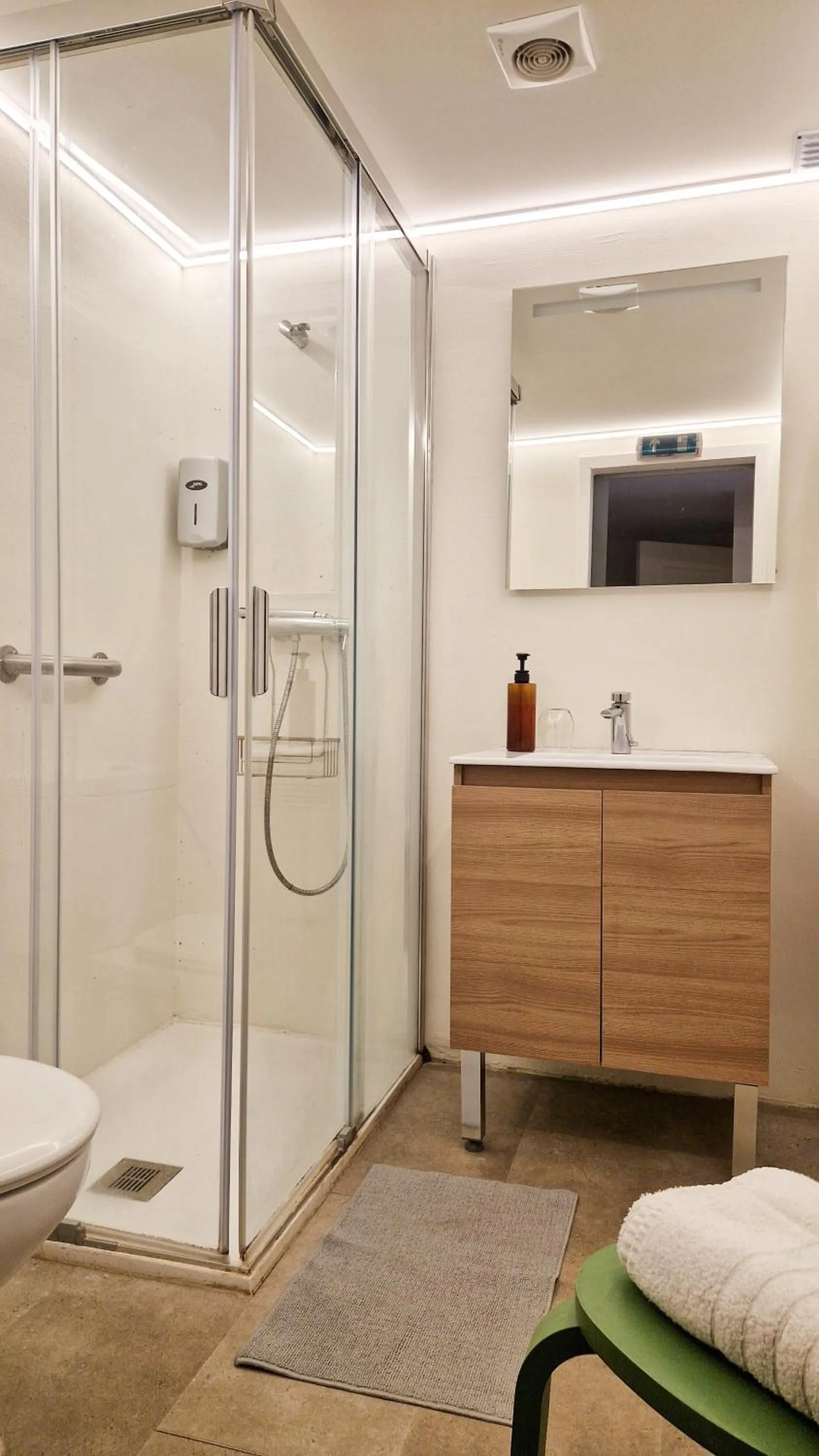 Bathroom in Rossio Hostel