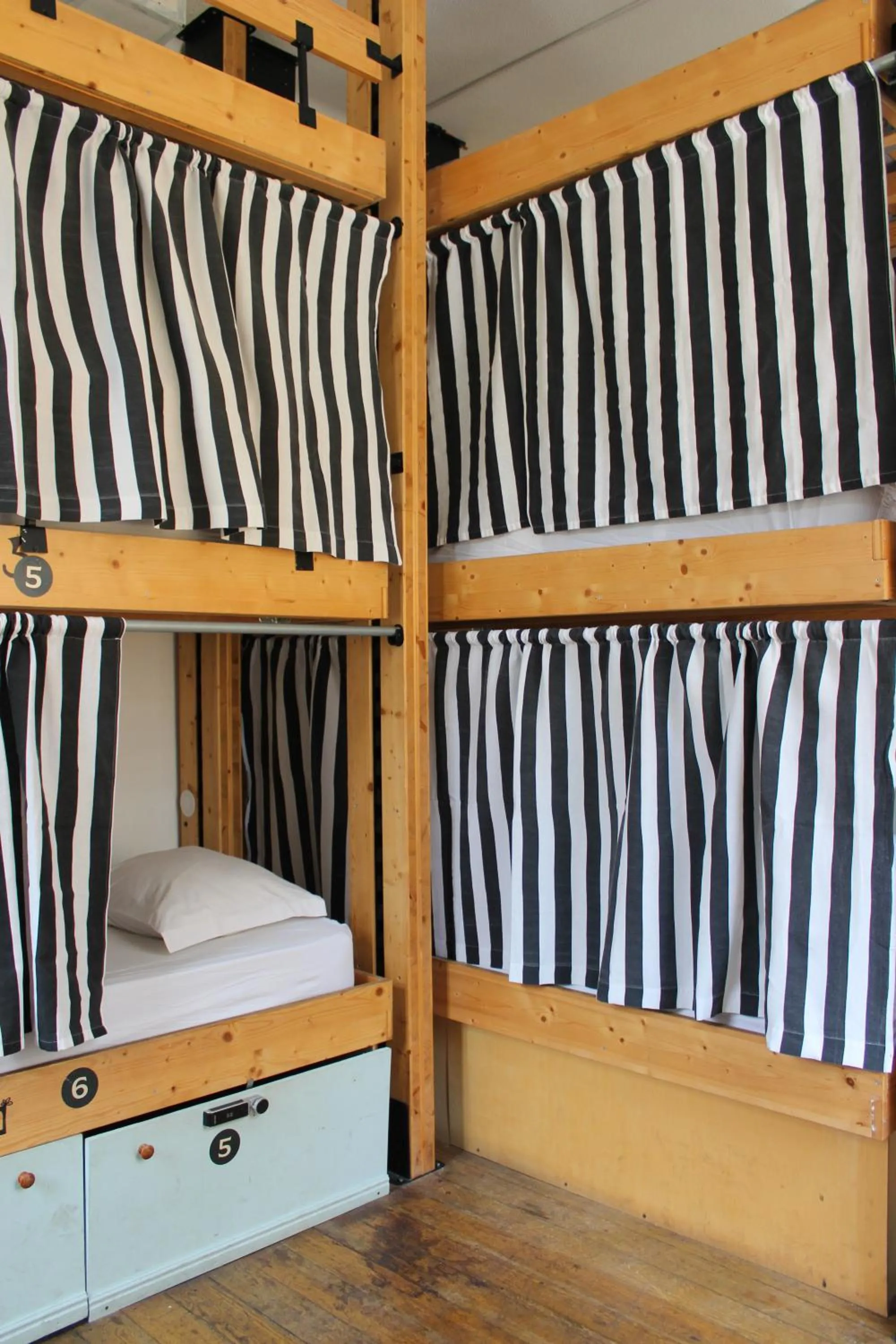bunk bed, Bed in Rossio Hostel