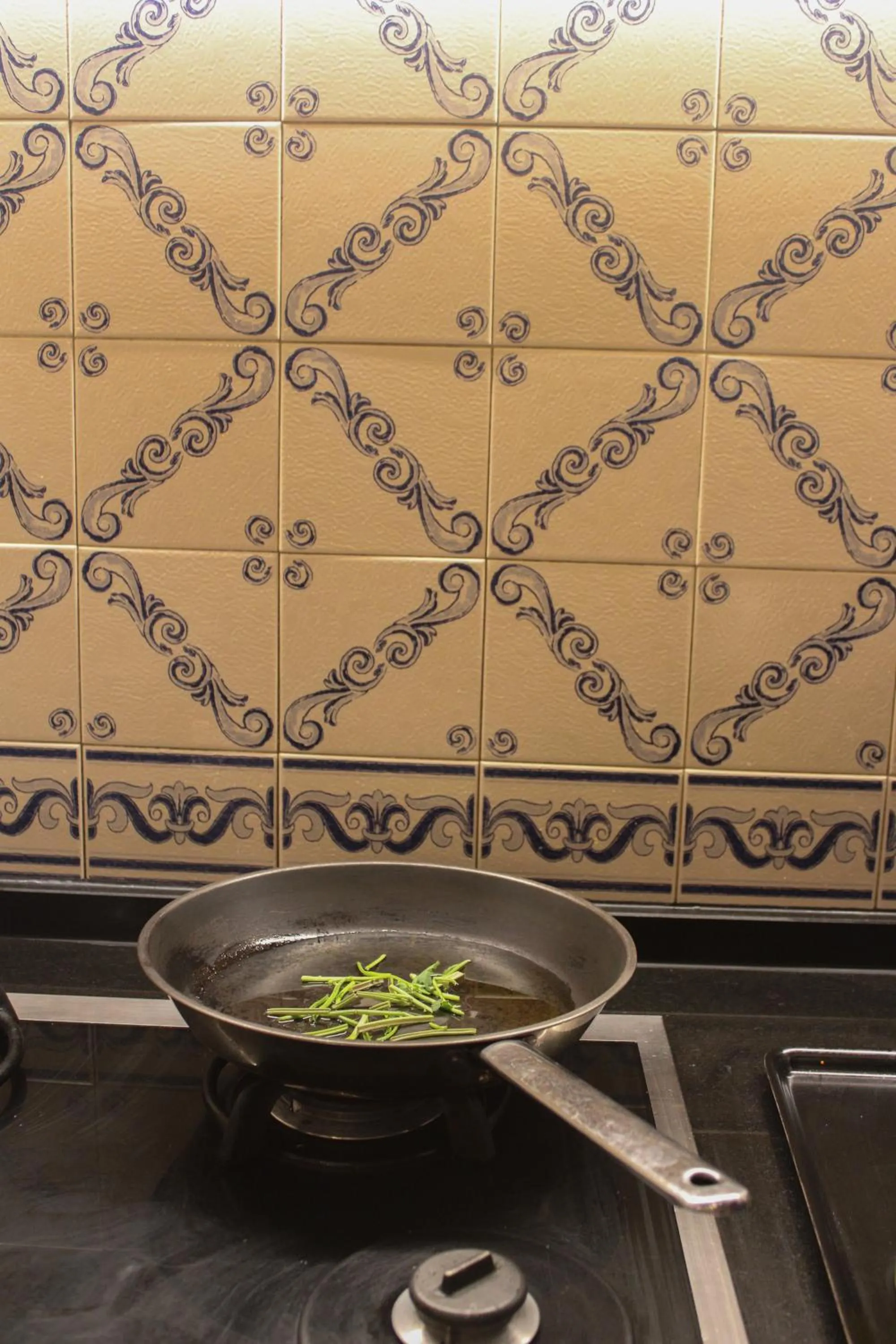 Kitchen or kitchenette in Rossio Hostel