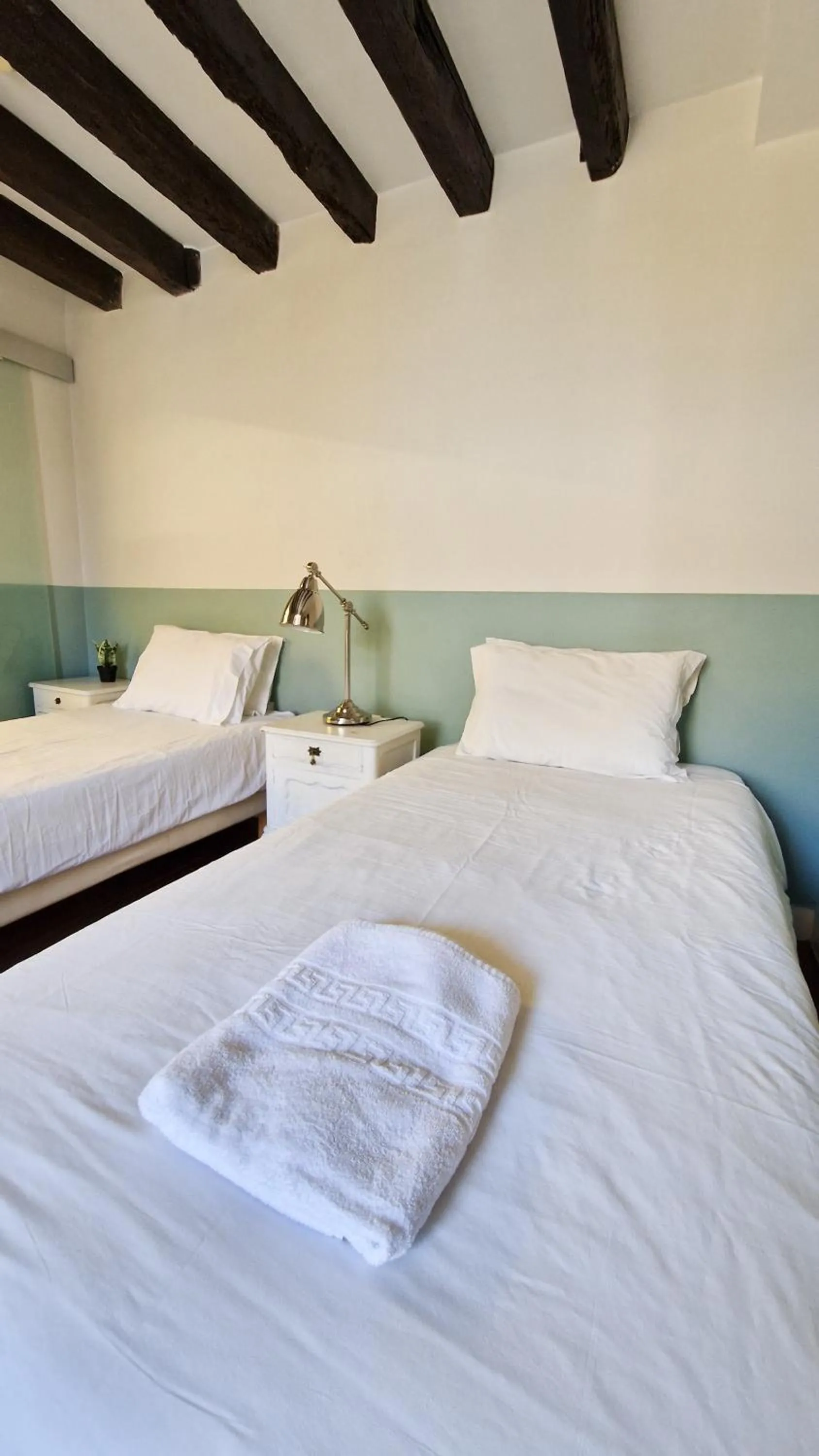 Bedroom, Bed in Rossio Hostel