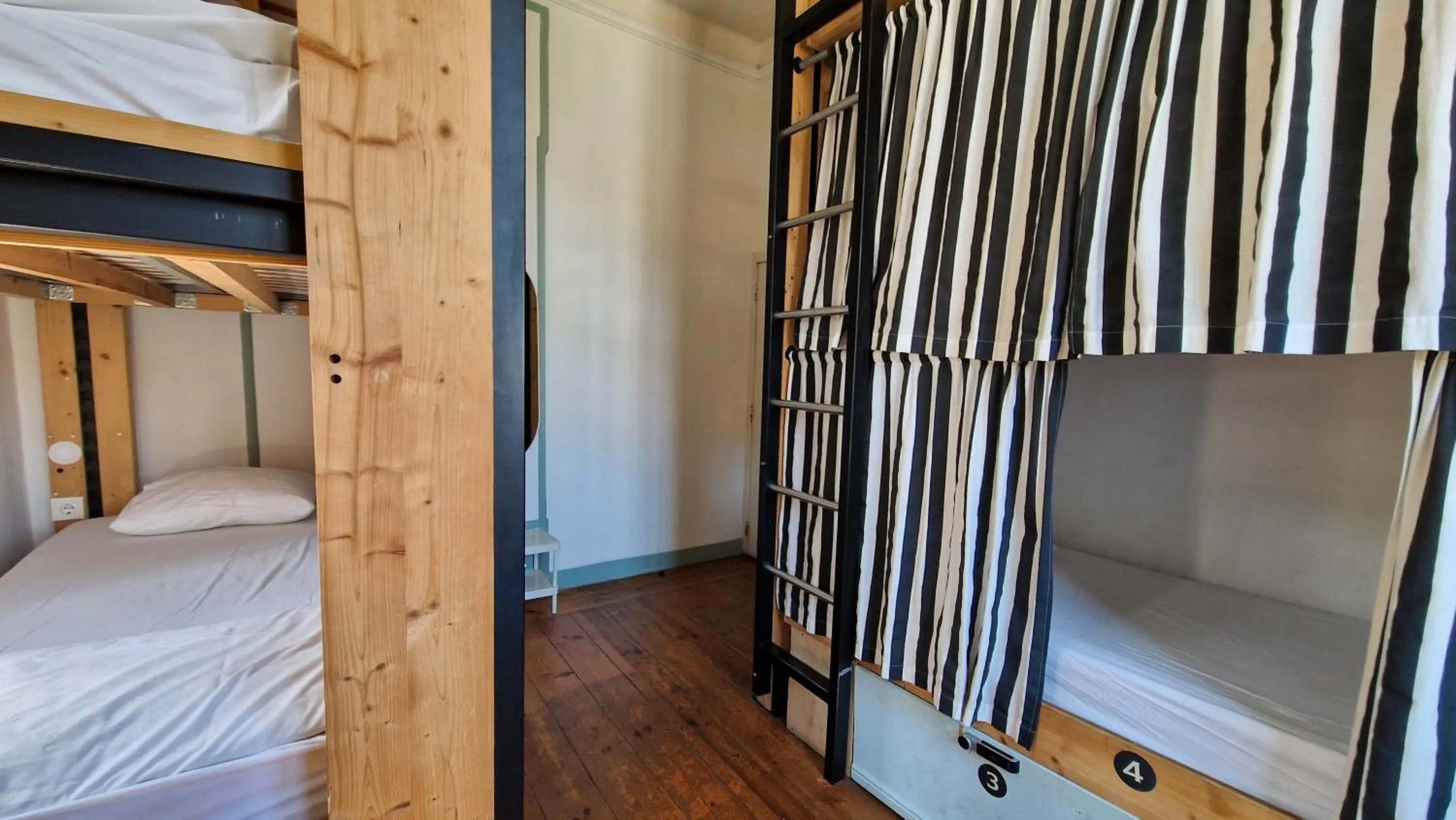 bunk bed, Bed in Rossio Hostel