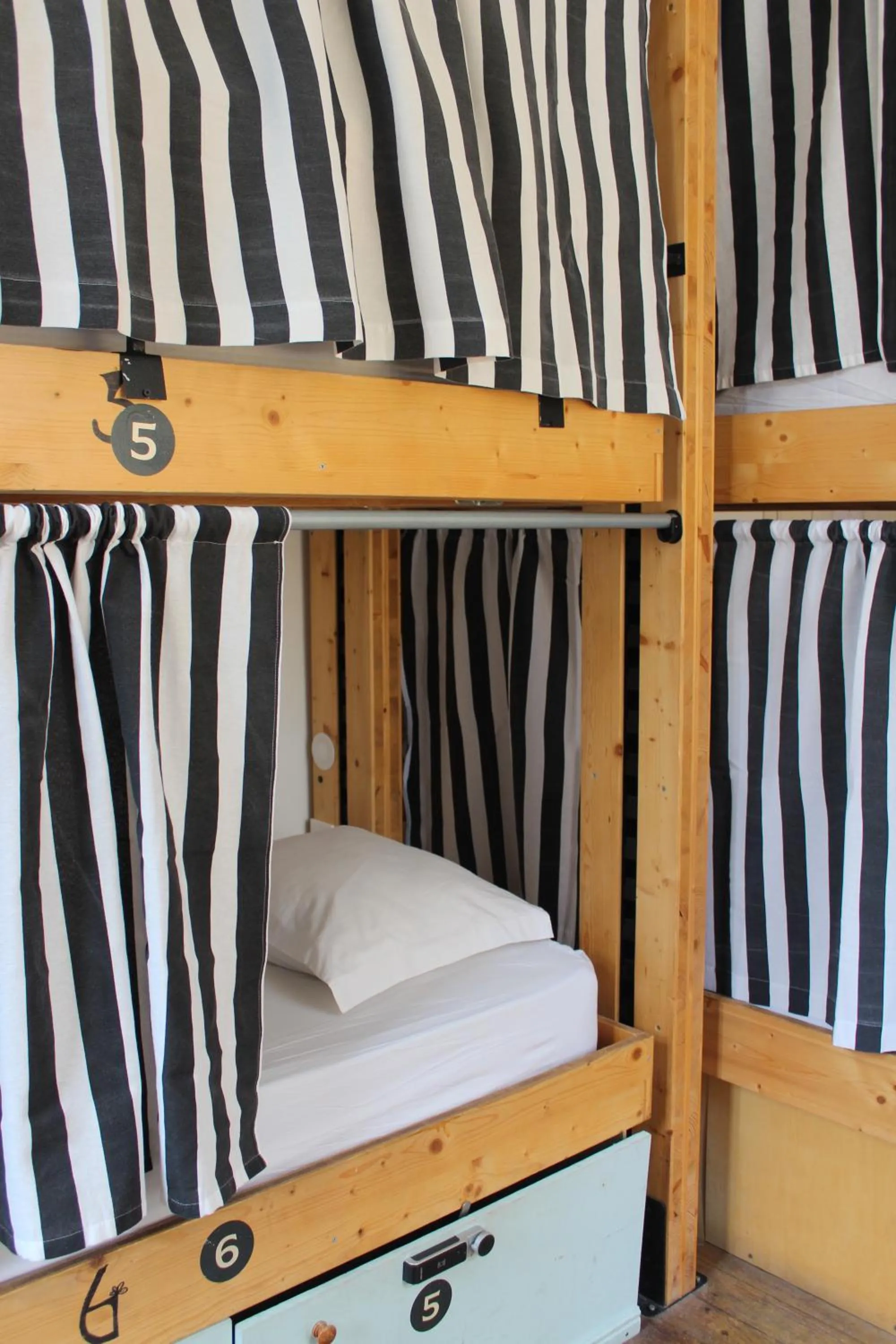 bunk bed, Bed in Rossio Hostel