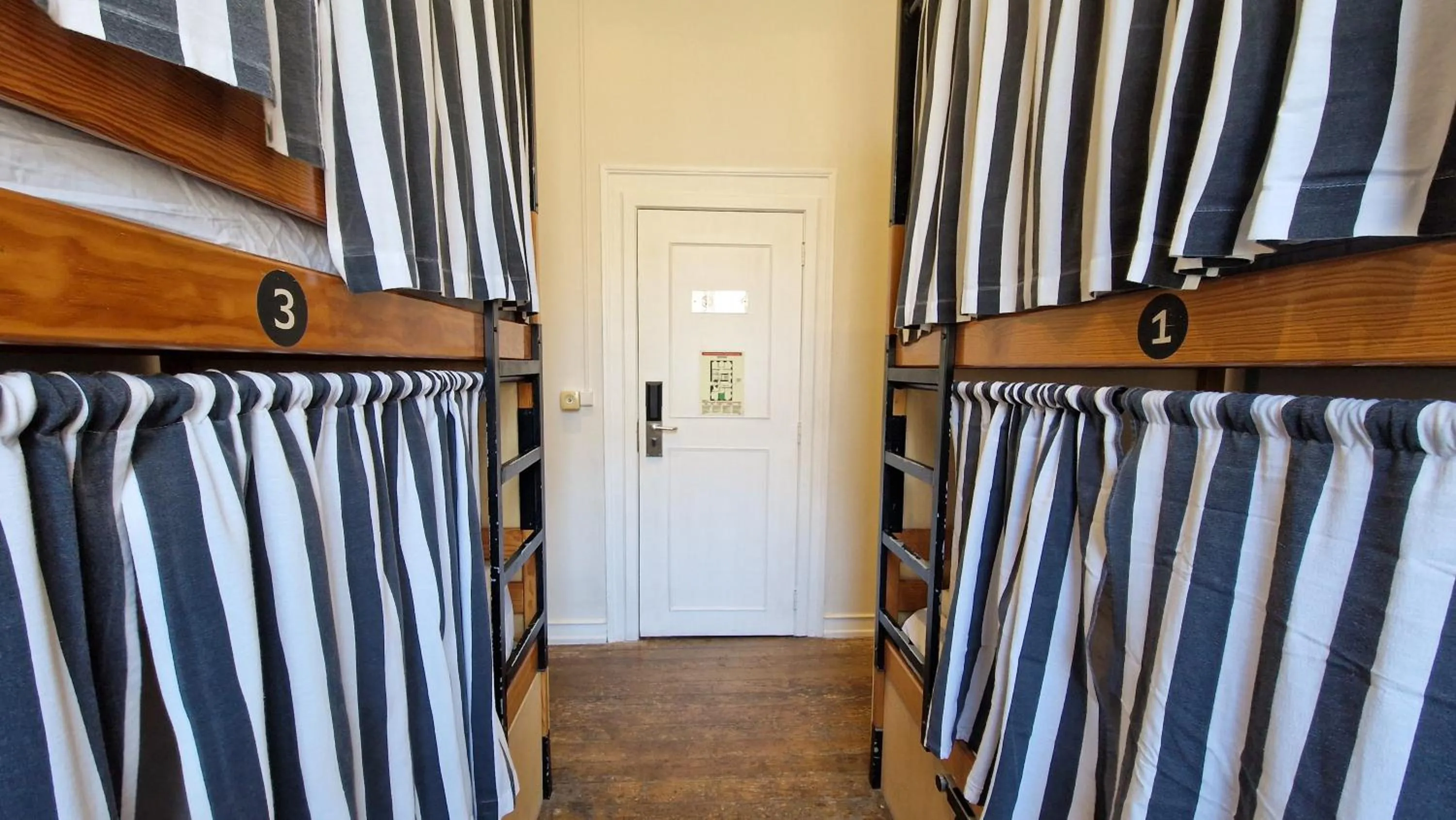 bunk bed, Bed in Rossio Hostel