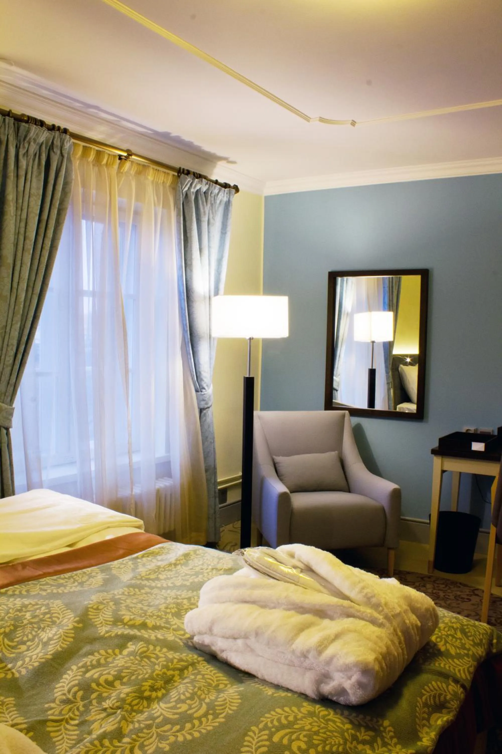 Bed in Hämeenkylän Kartano