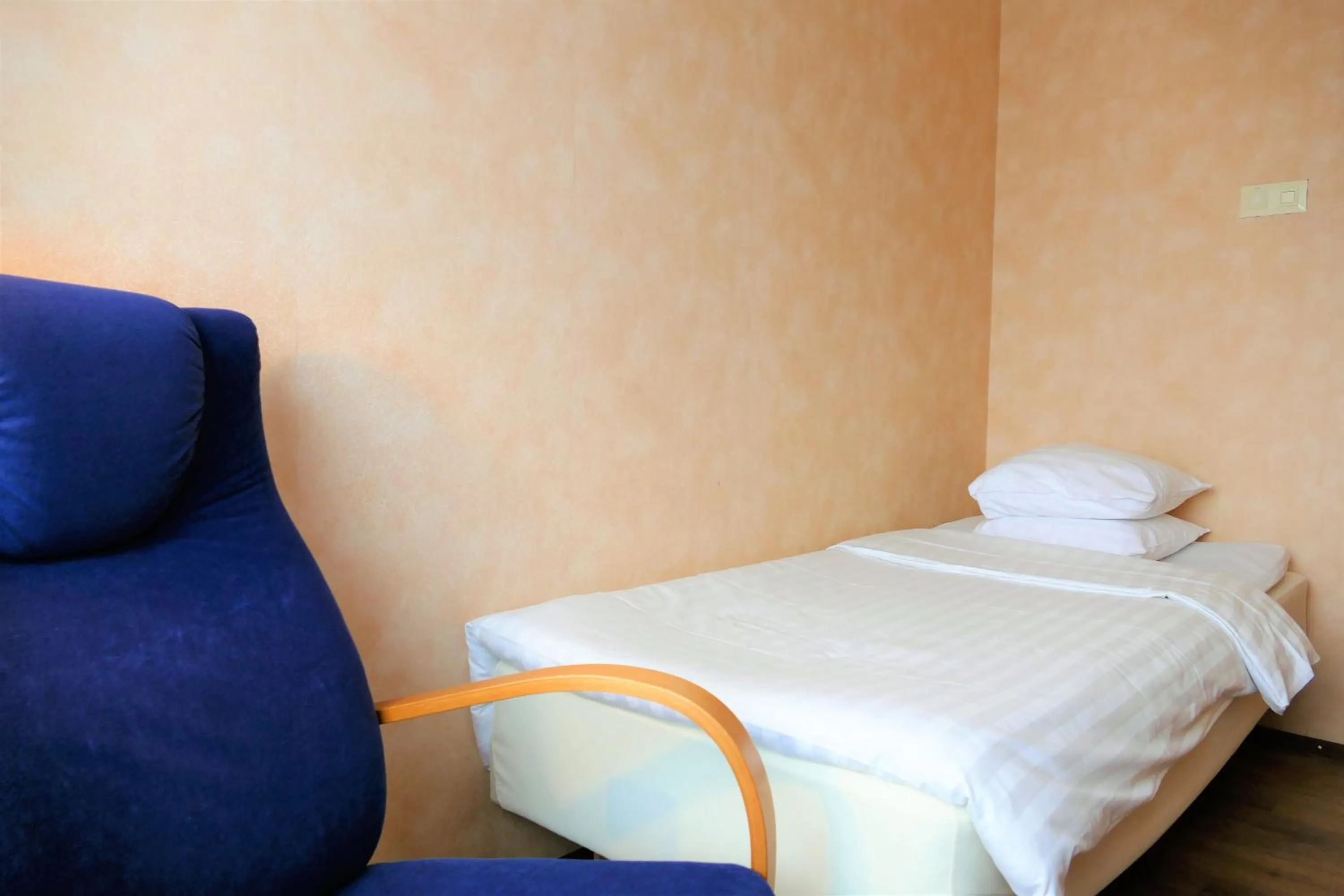 Linnanpiha Bed & Breakfast