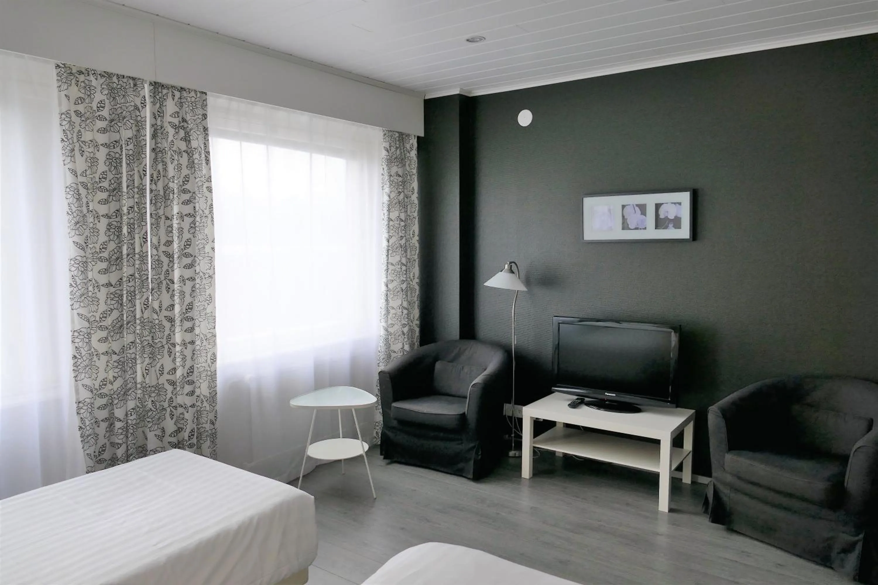 Linnanpiha Bed & Breakfast