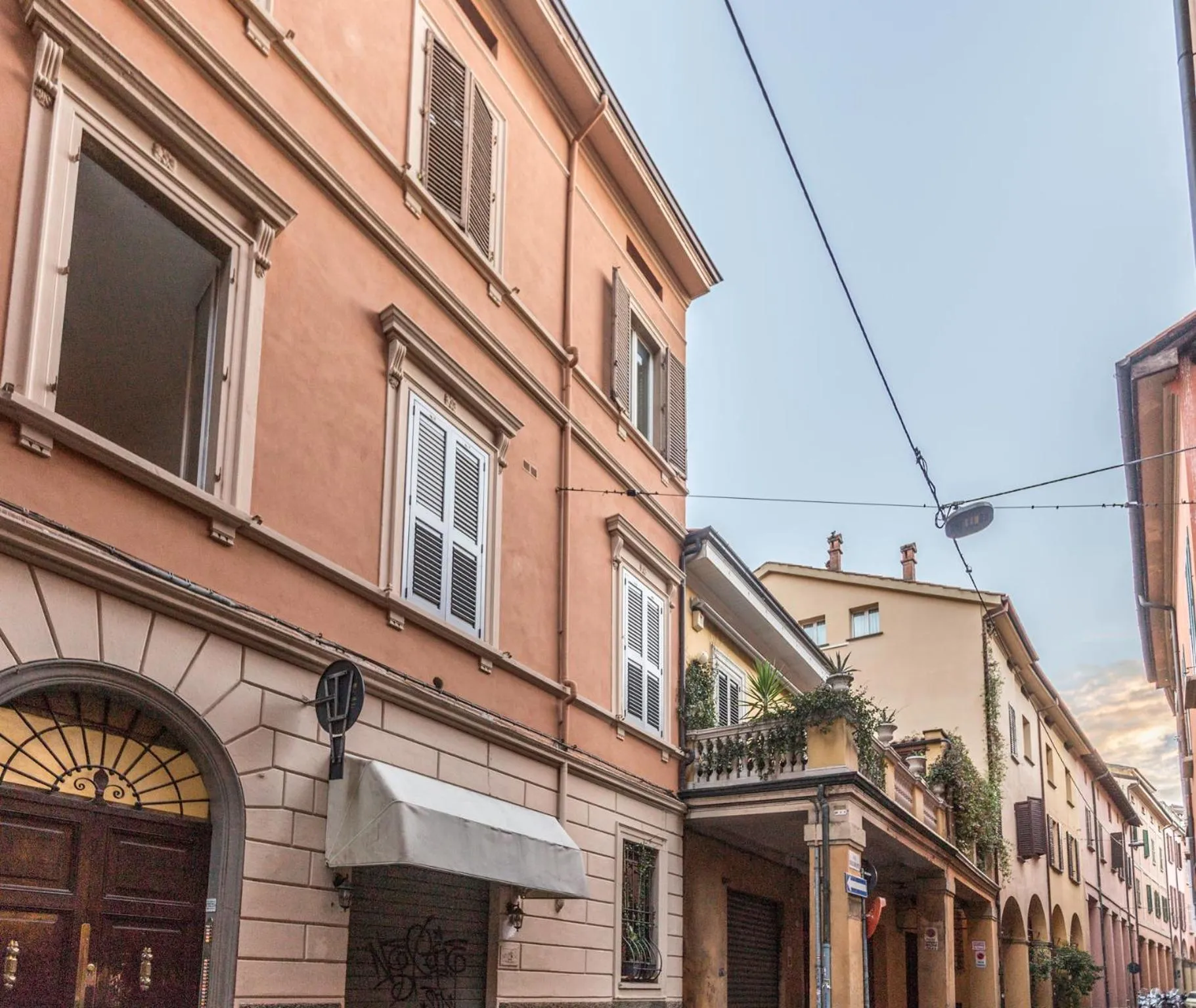 Property building in Marilyn The Place Apartments