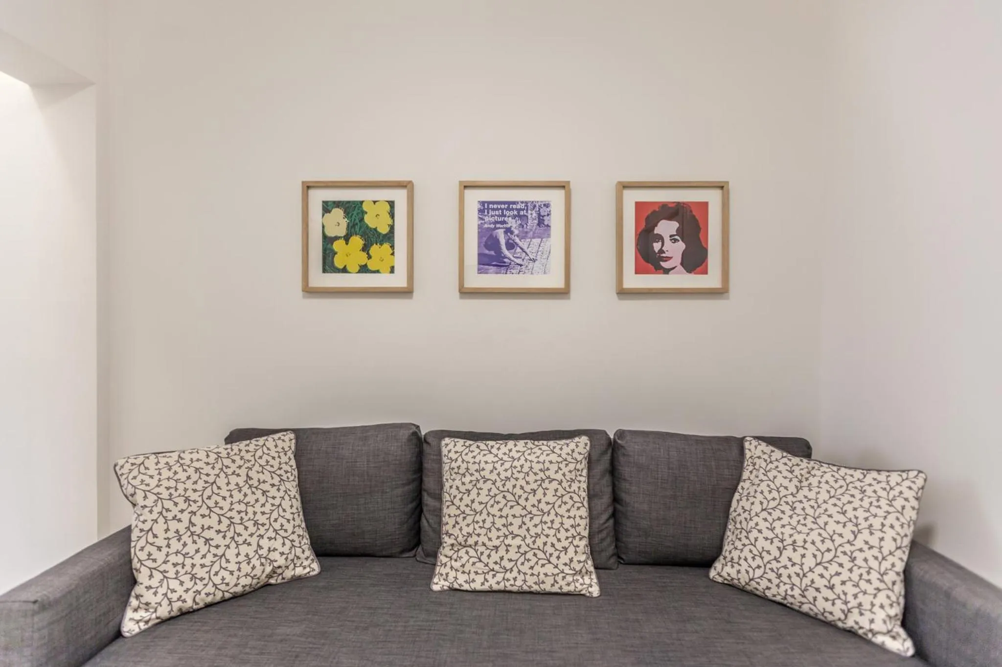 Marilyn The Place Apartments