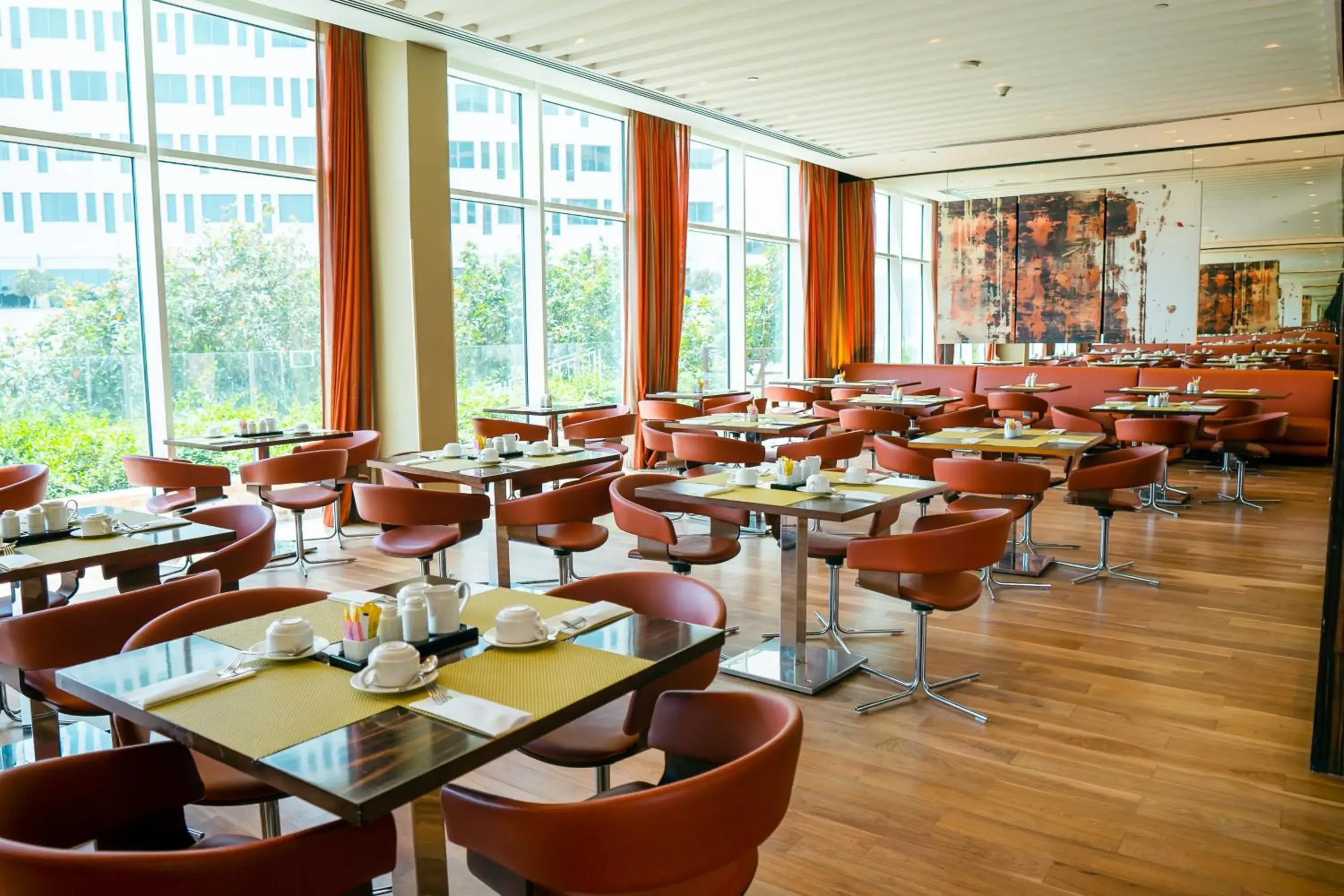 Restaurant/places to eat in Yas Plaza Circuit by IHG Restaurant/places to eat in Yas Plaza Circuit by IHG