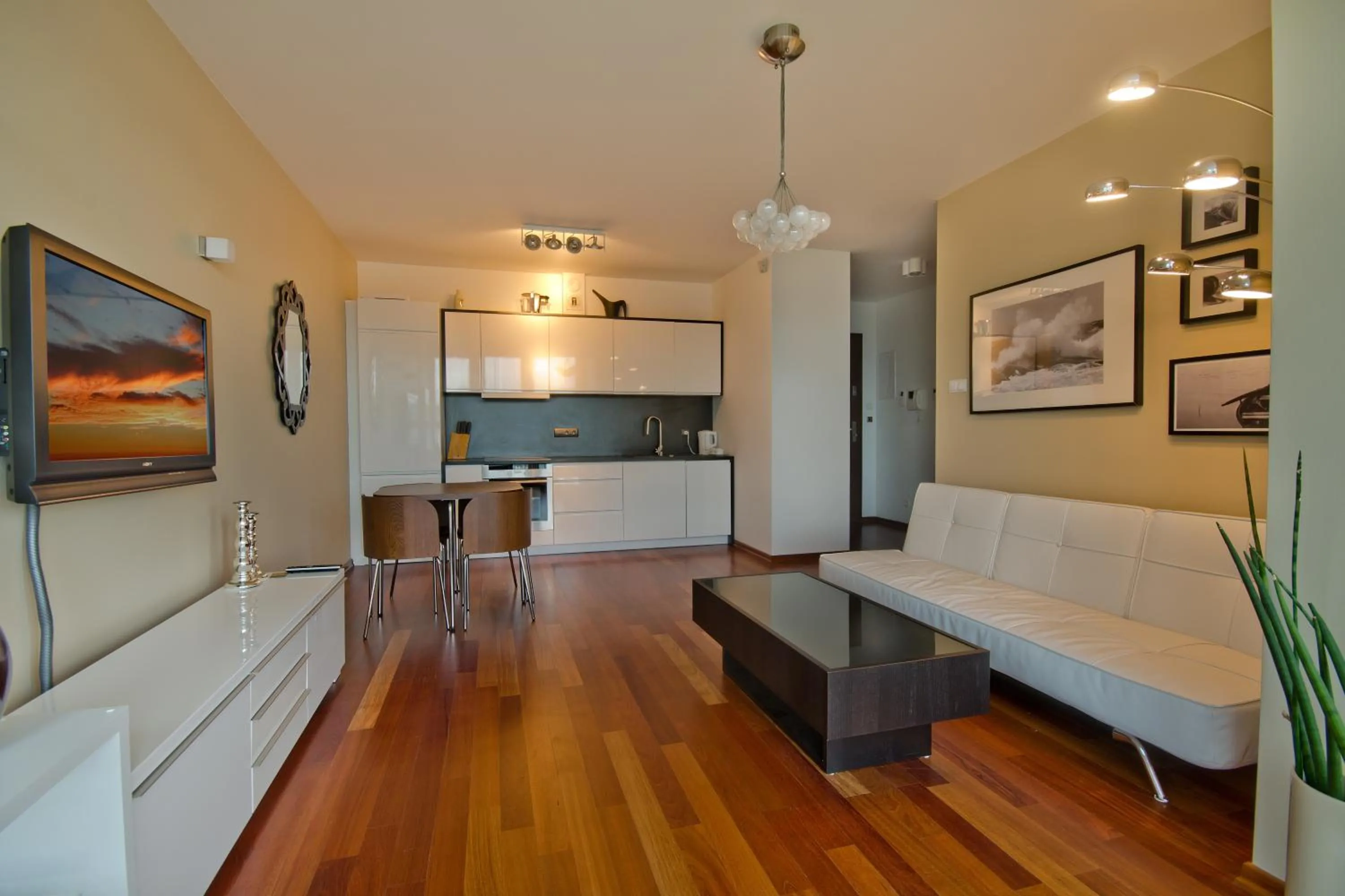 Apartment (2 Adults) in Sea Towers