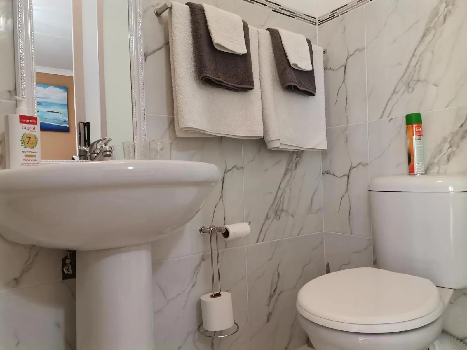 Bathroom in Onyx on Sycamore