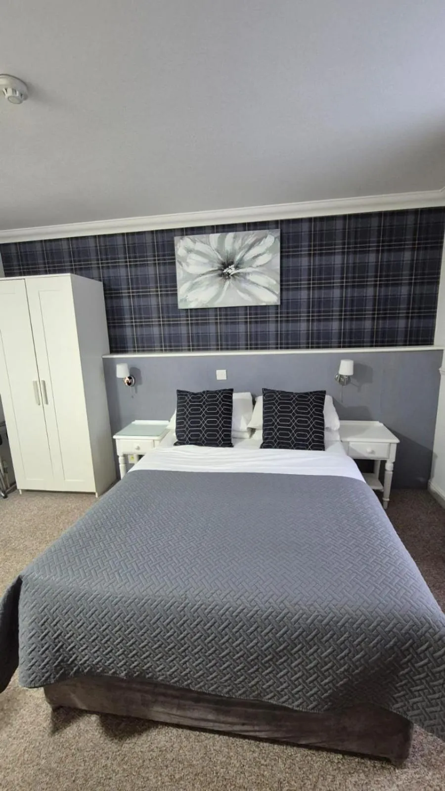 Bedroom, Bed in Hunters Meet