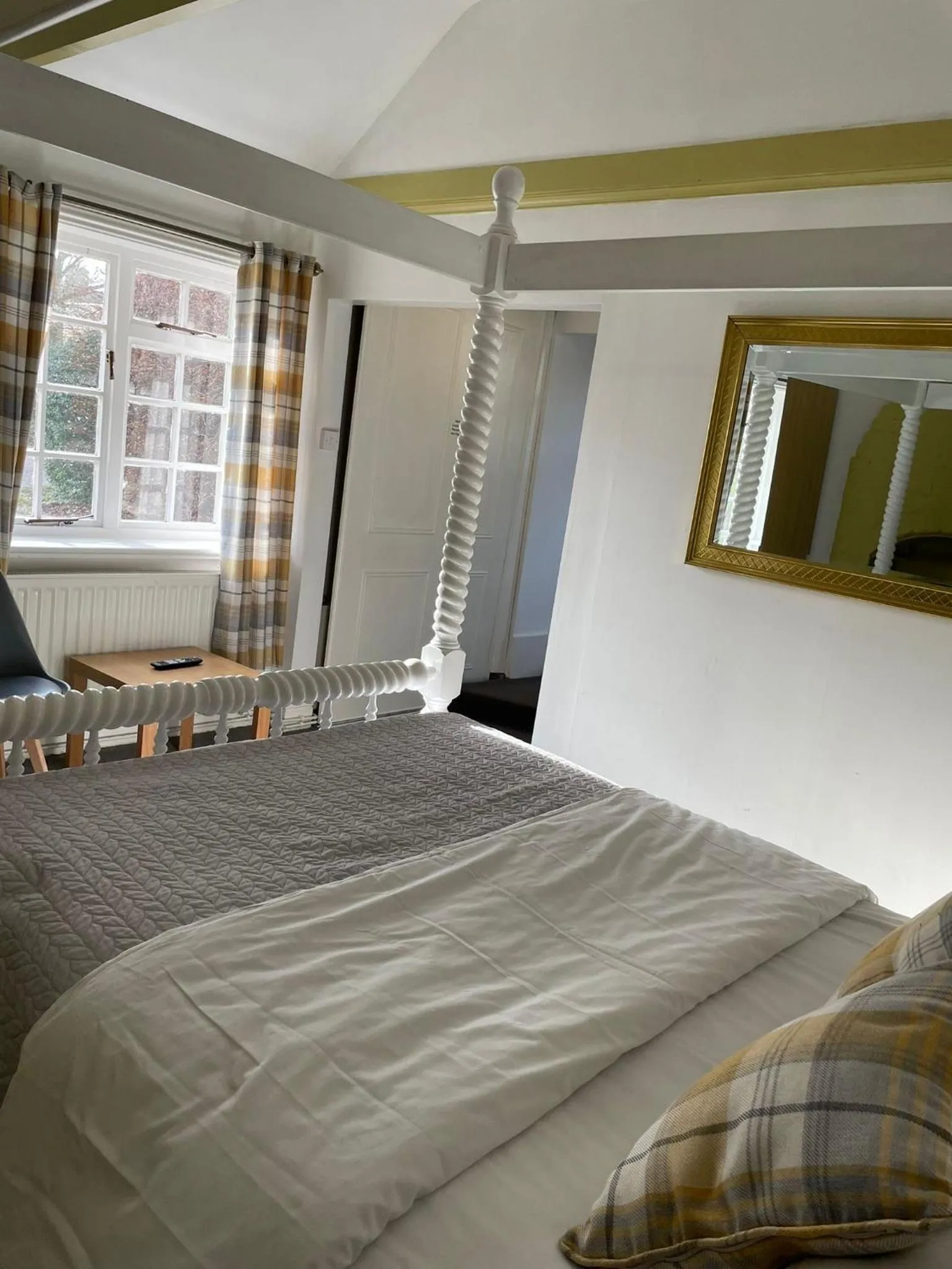 Bedroom, Bed in Hunters Meet