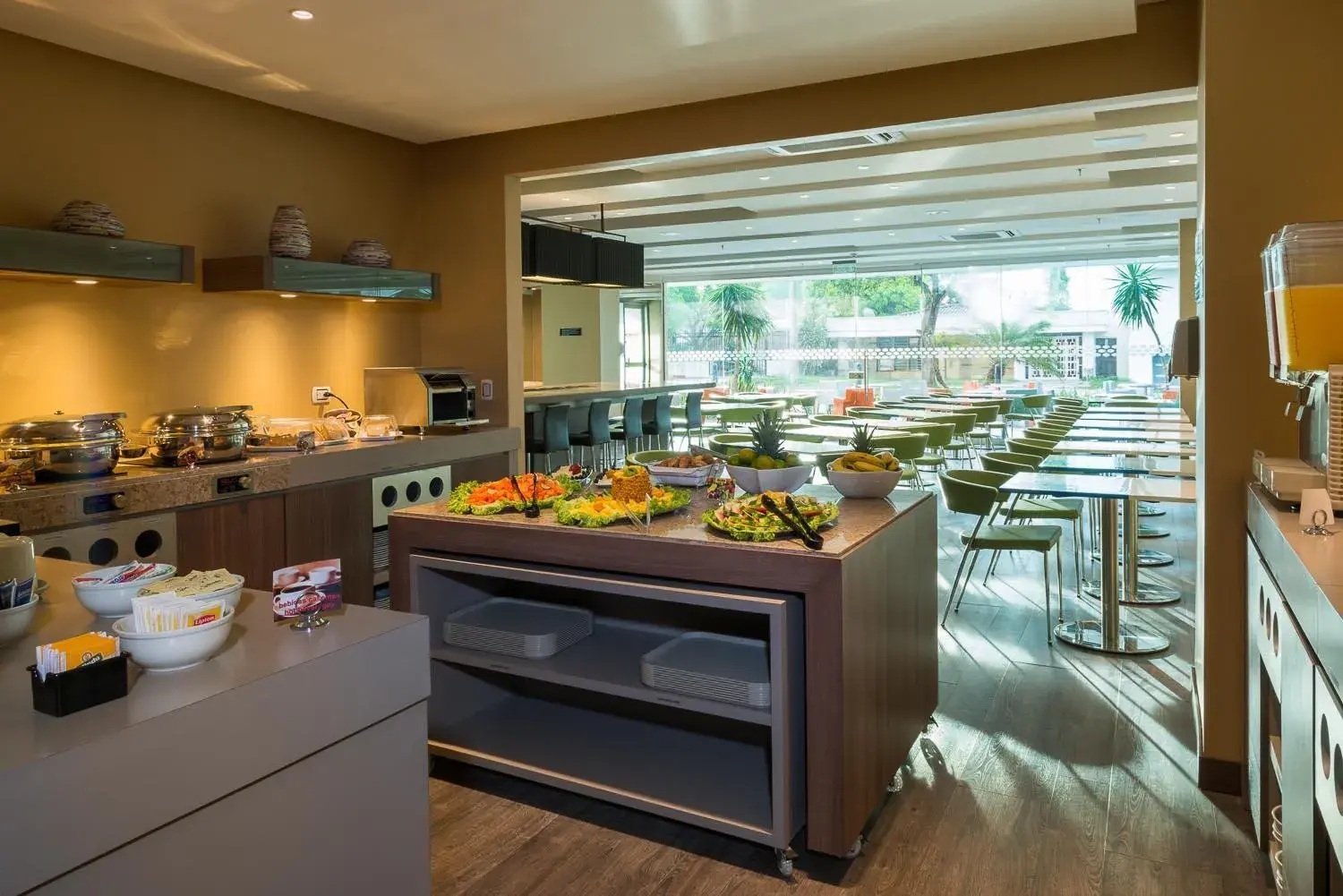 Breakfast in Hampton by Hilton Barranquilla Breakfast in Hampton by Hilton Barranquilla