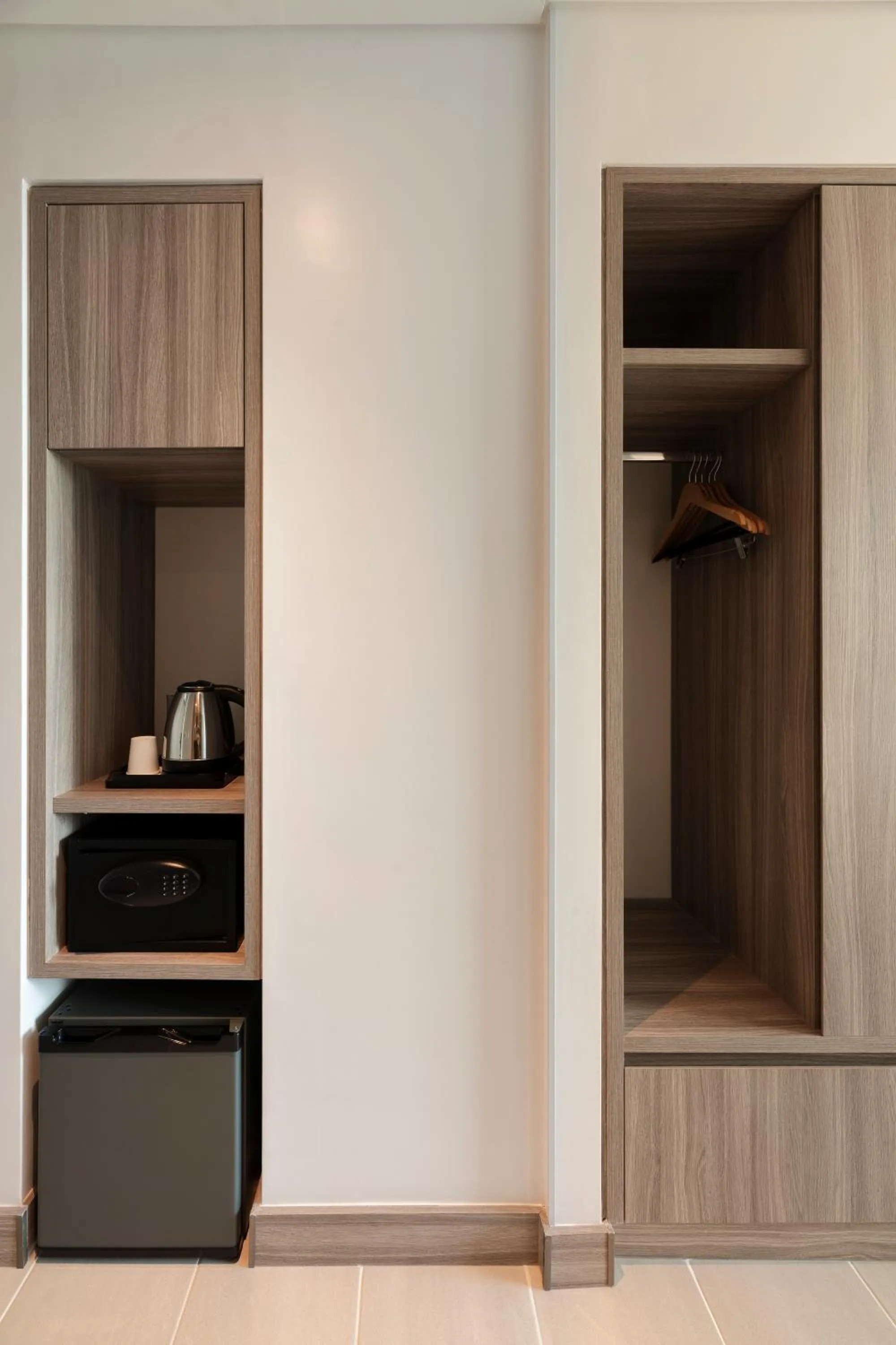 room service in Hampton by Hilton Barranquilla