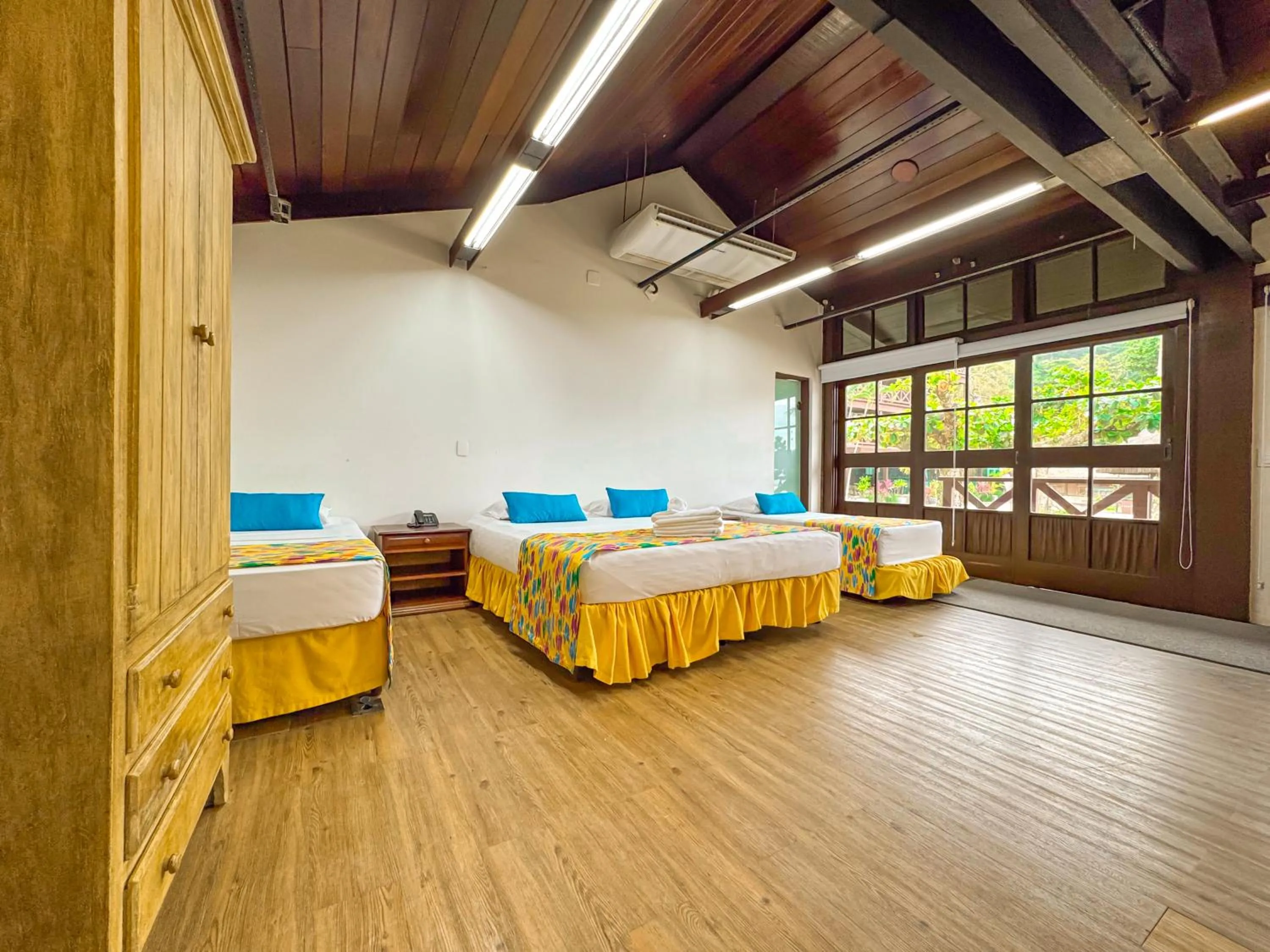 Bedroom, Bed in Hotel Nacional Inn Ubatuba - Praia das Toninhas