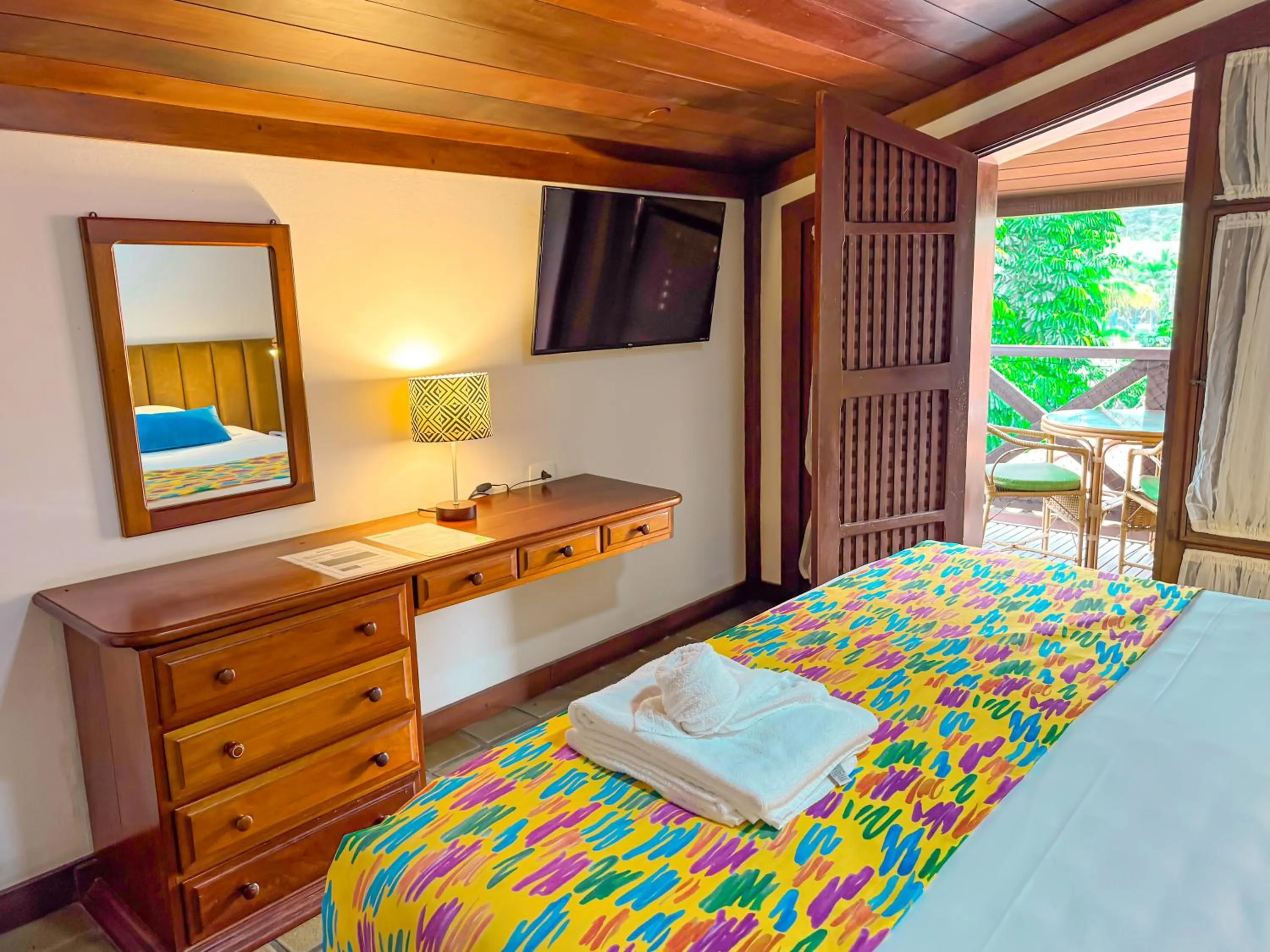 Bedroom, Bed in Hotel Nacional Inn Ubatuba - Praia das Toninhas