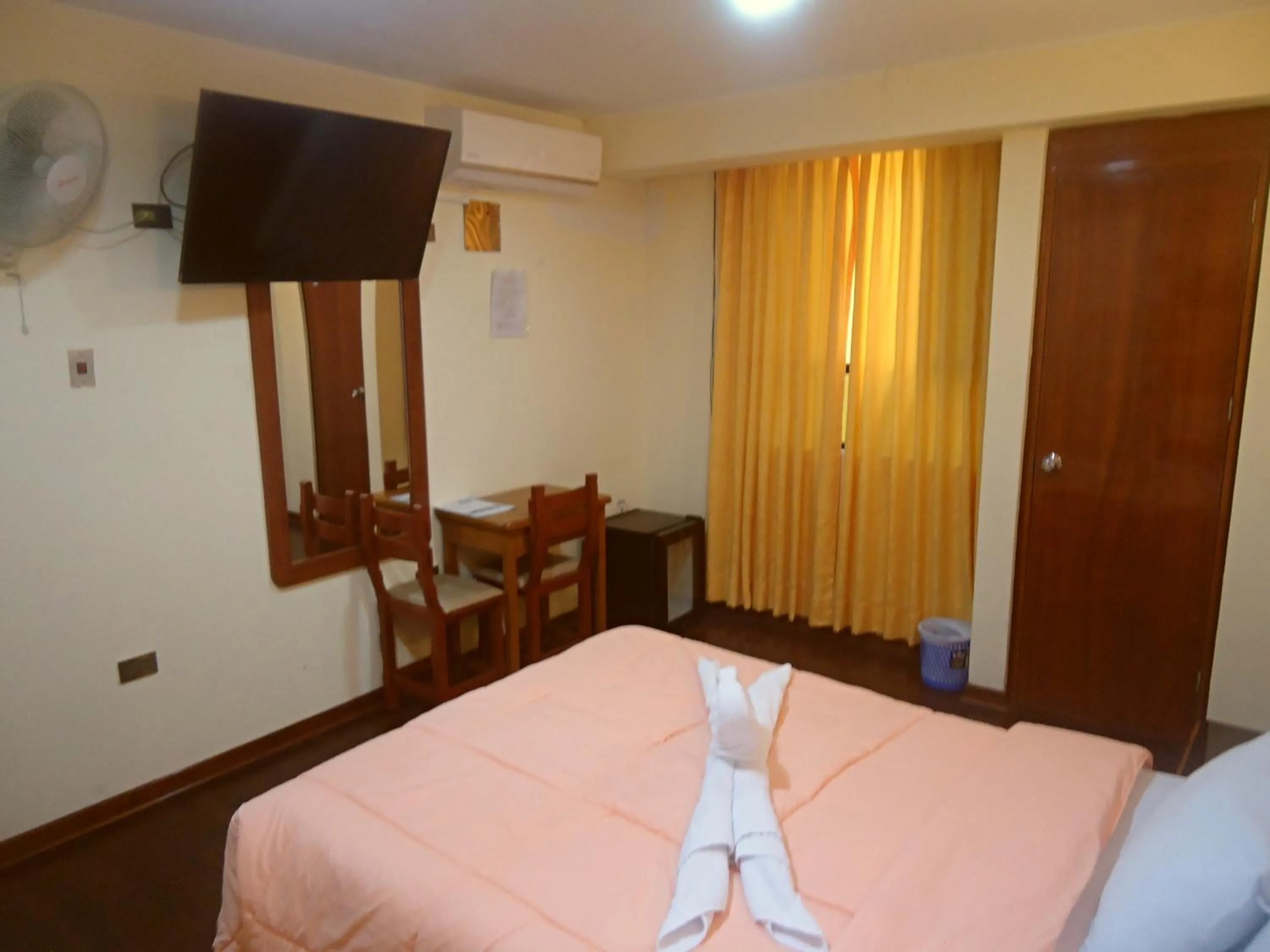 TV and multimedia, Bed in Hotel Panamericano