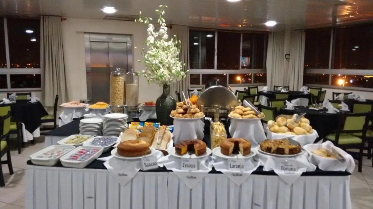 Continental breakfast in Hotel Vollare