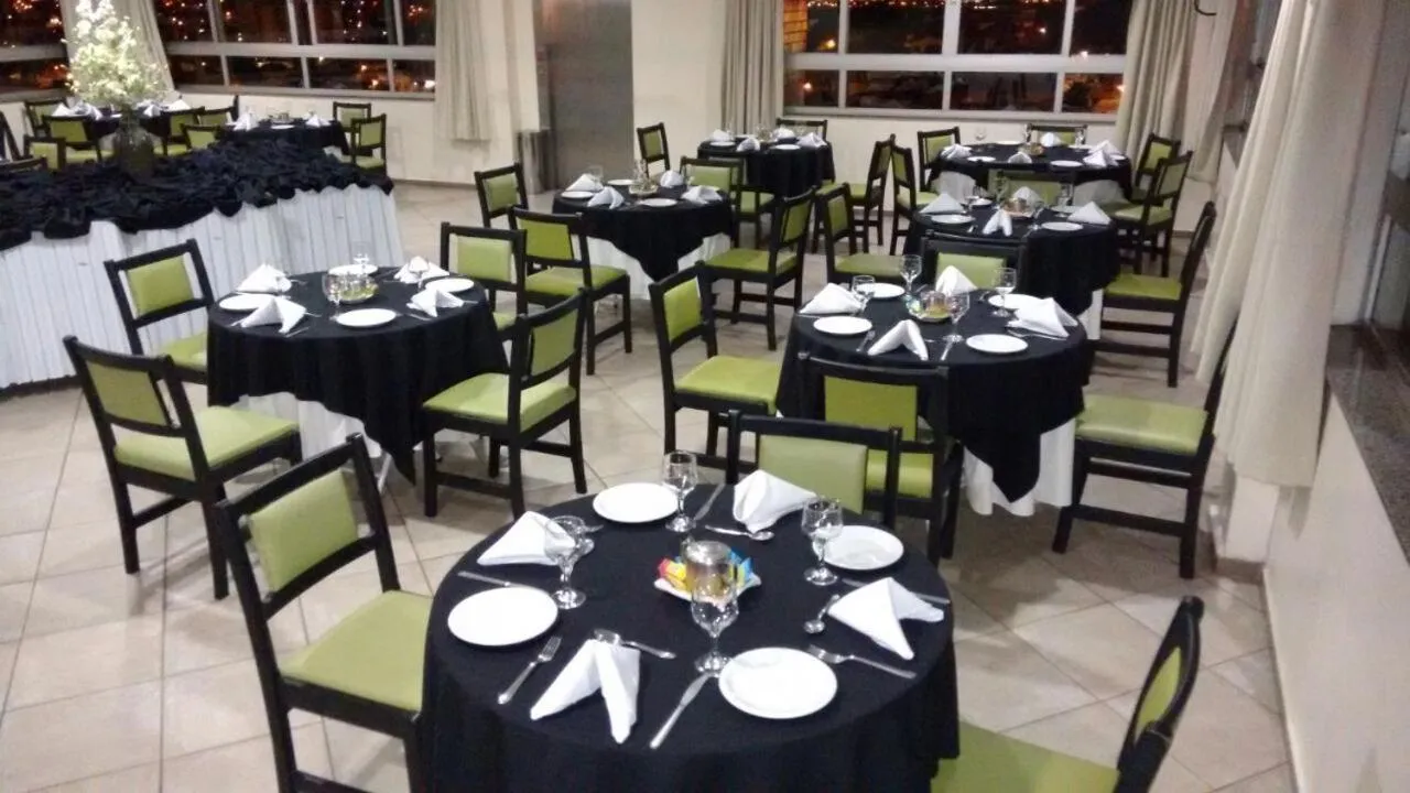 Restaurant/places to eat in Hotel Vollare