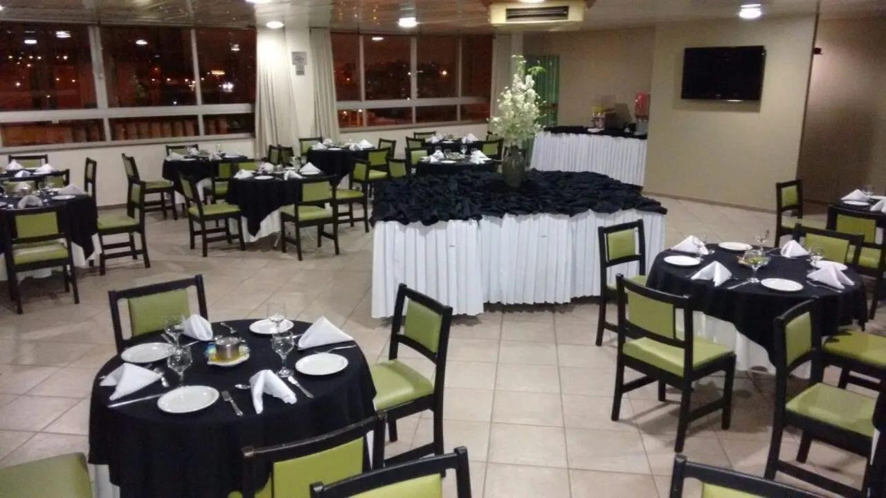 Restaurant/places to eat in Hotel Vollare