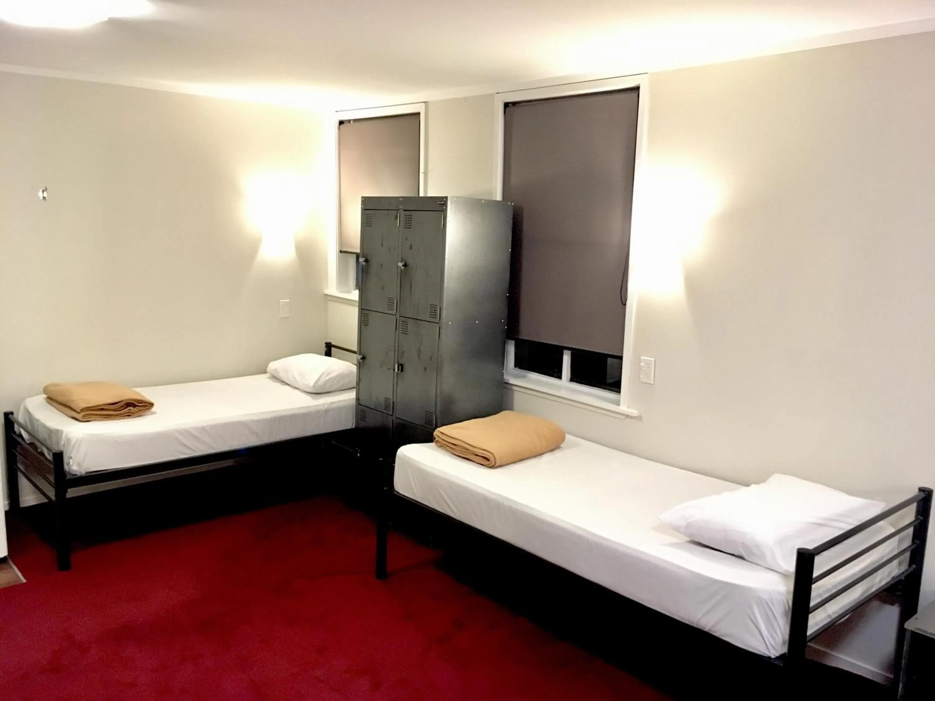 Bathroom in Freemans Backpackers