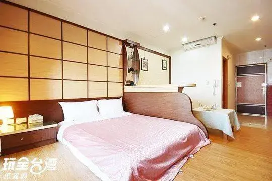 Bed in MB Hotel Bed in MB Hotel