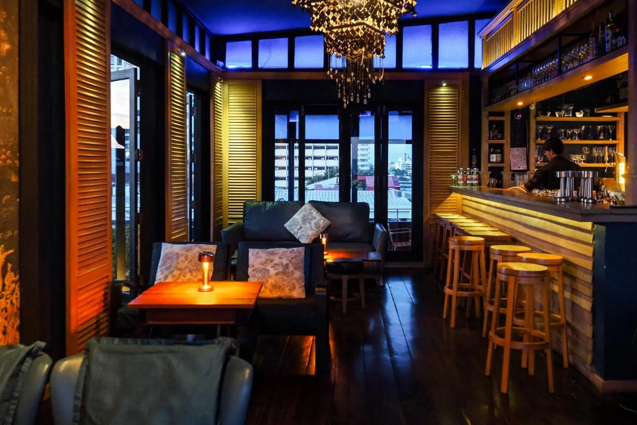 Restaurant/places to eat in Baan Wanglang Riverside, Bangkok