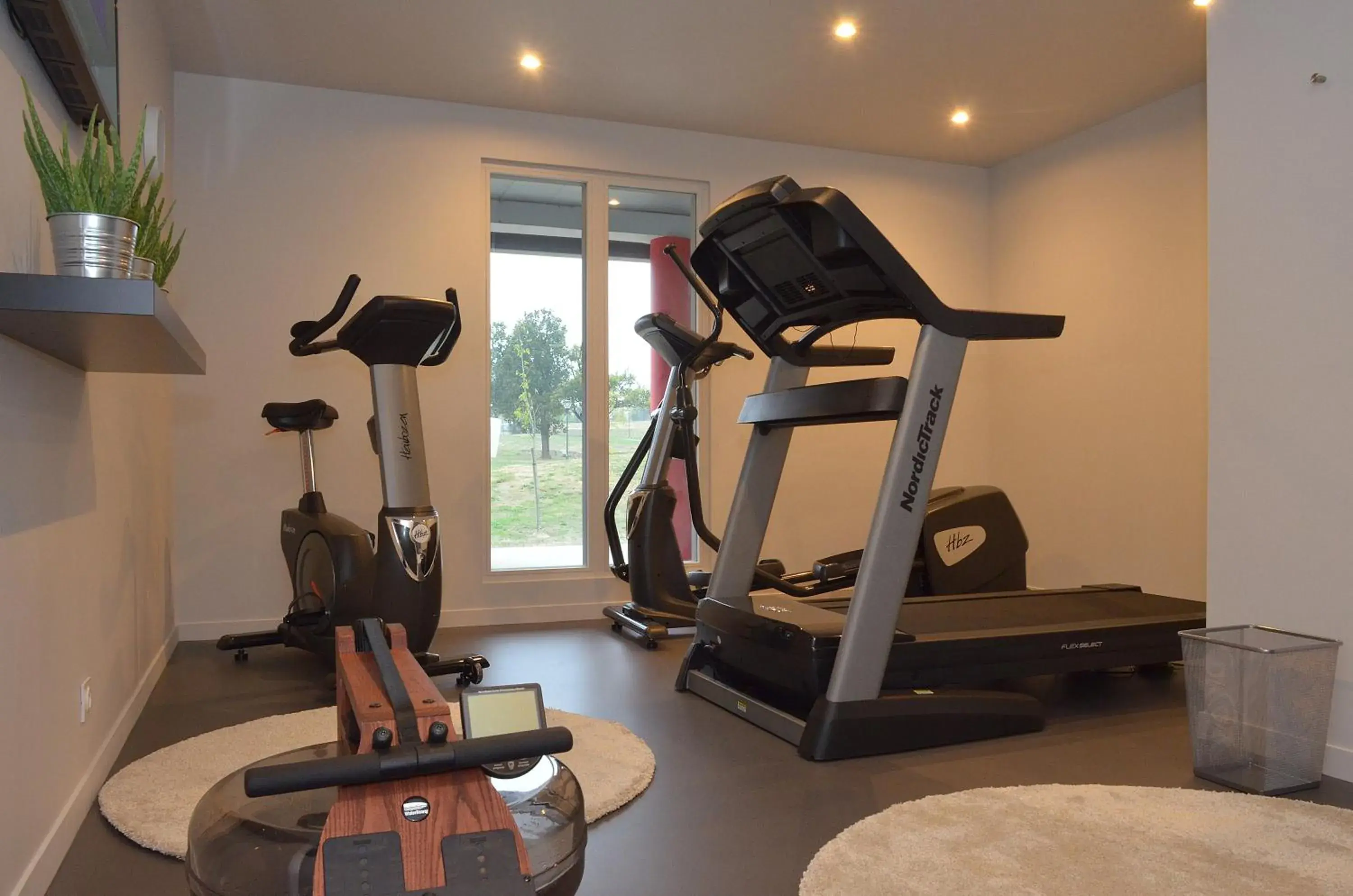 Fitness centre/facilities in Hôtel Mercure Nantes Ouest Saint-Herblain Zenith Fitness centre/facilities in Hôtel Mercure Nantes Ouest Saint-Herblain Zenith